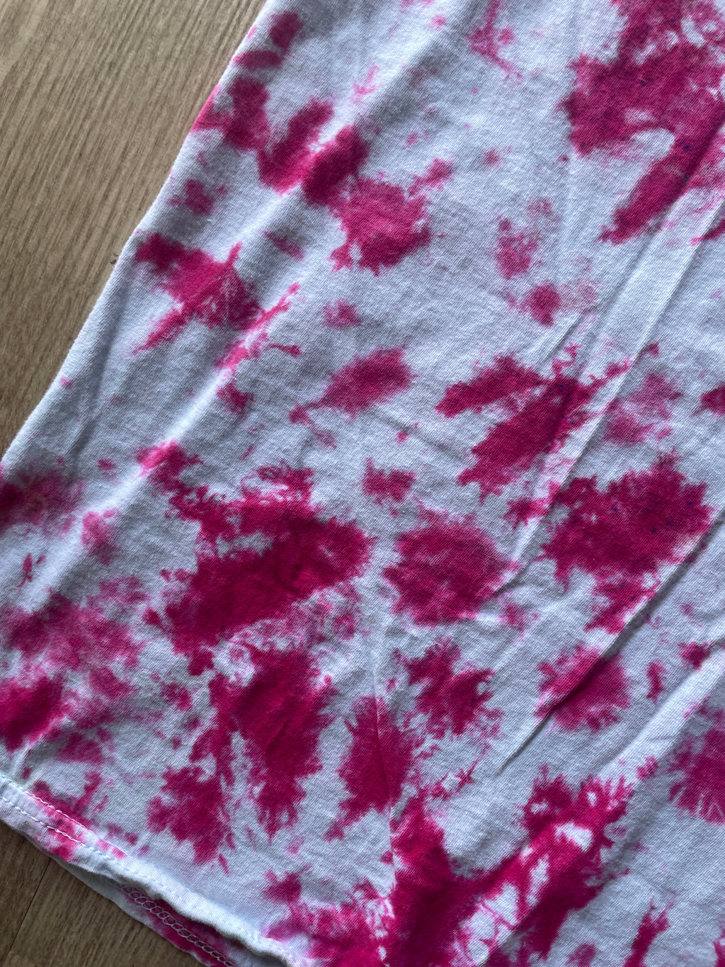 2XL Men's Prickly Pear Cactus Tie Dye T-Shirt | One-Of-a-Kind Pink and White Crumpled Short Sleeve