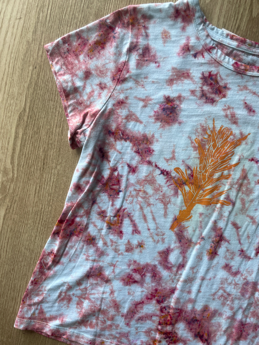 LARGE Women's Indian Paintbrush Tie Dye T-Shirt | One-Of-a-Kind Pastel Pink and White Crumpled Short Sleeve