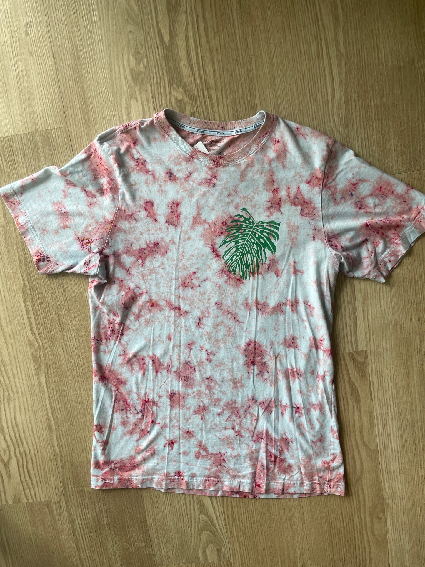 MEDIUM Men’s Monstera Leaf Tie Dye T-Shirt | One-Of-a-Kind Pastel Pink and White Crumpled Short Sleeve