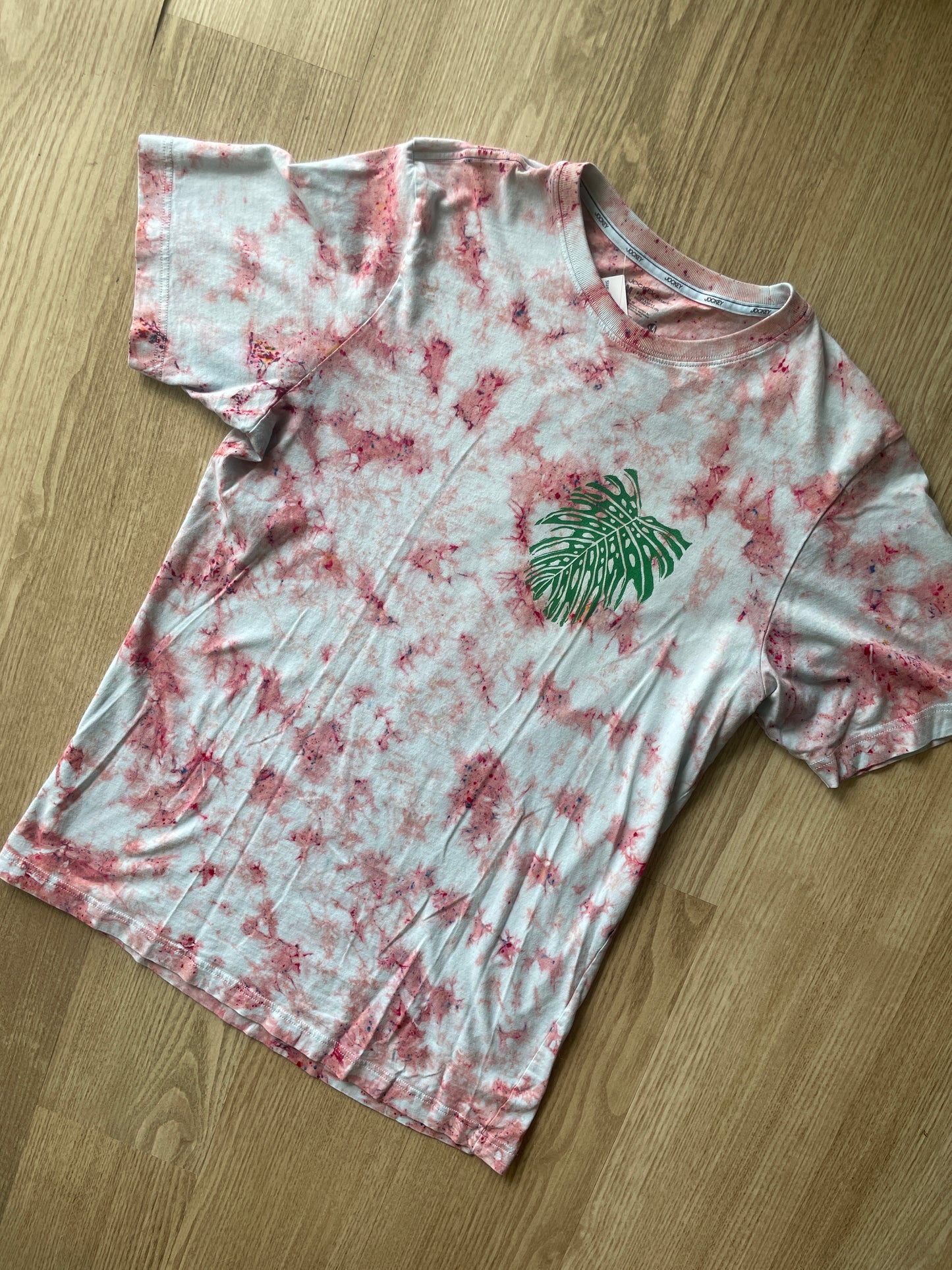 MEDIUM Men’s Monstera Leaf Tie Dye T-Shirt | One-Of-a-Kind Pastel Pink and White Crumpled Short Sleeve