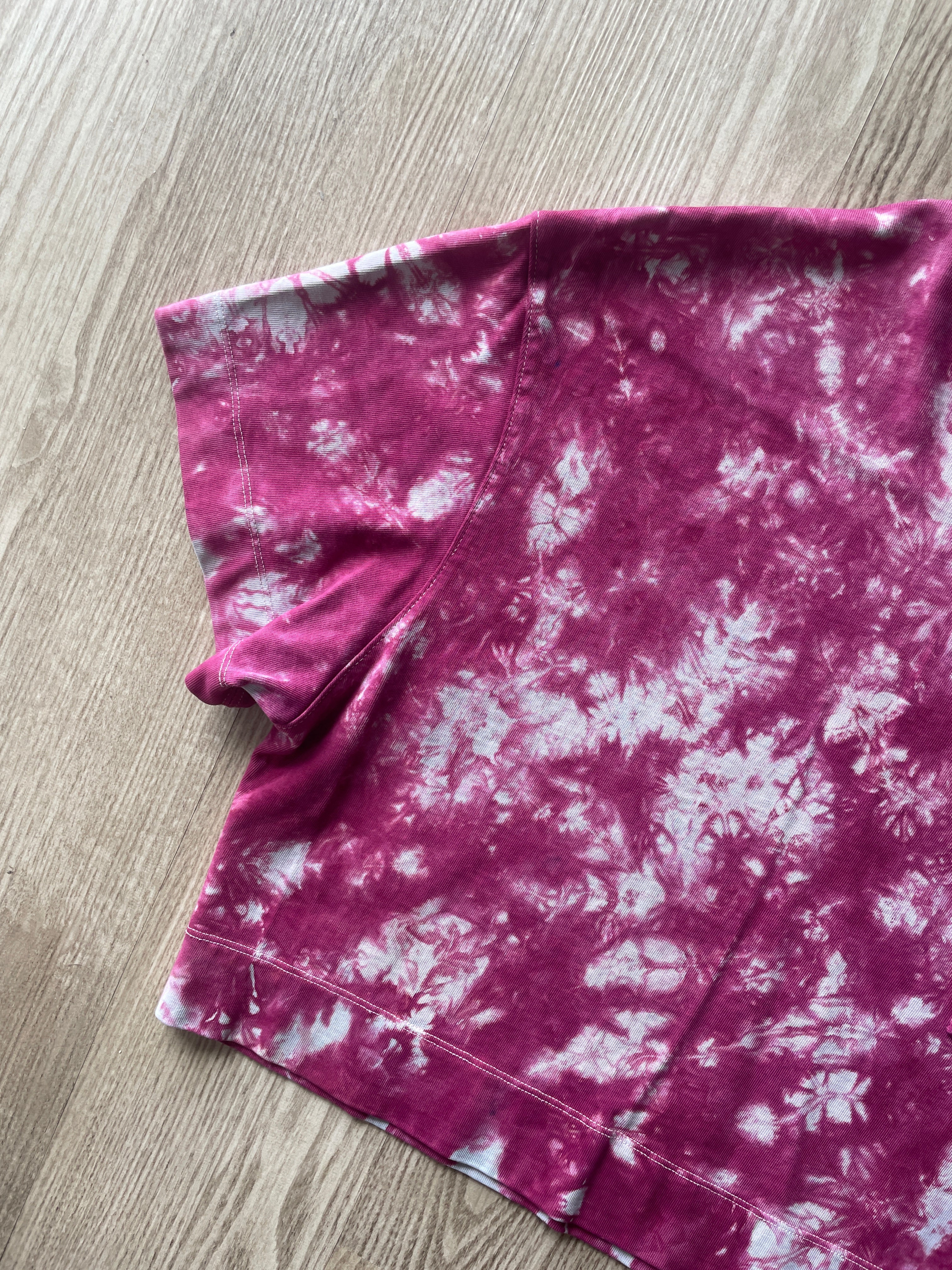 XS/S Women’s Indian Paintbrush Tie Dye Cropped T-Shirt | One-Of-a-Kind Athleta Pink and Plum Crumpled Long Sleeve