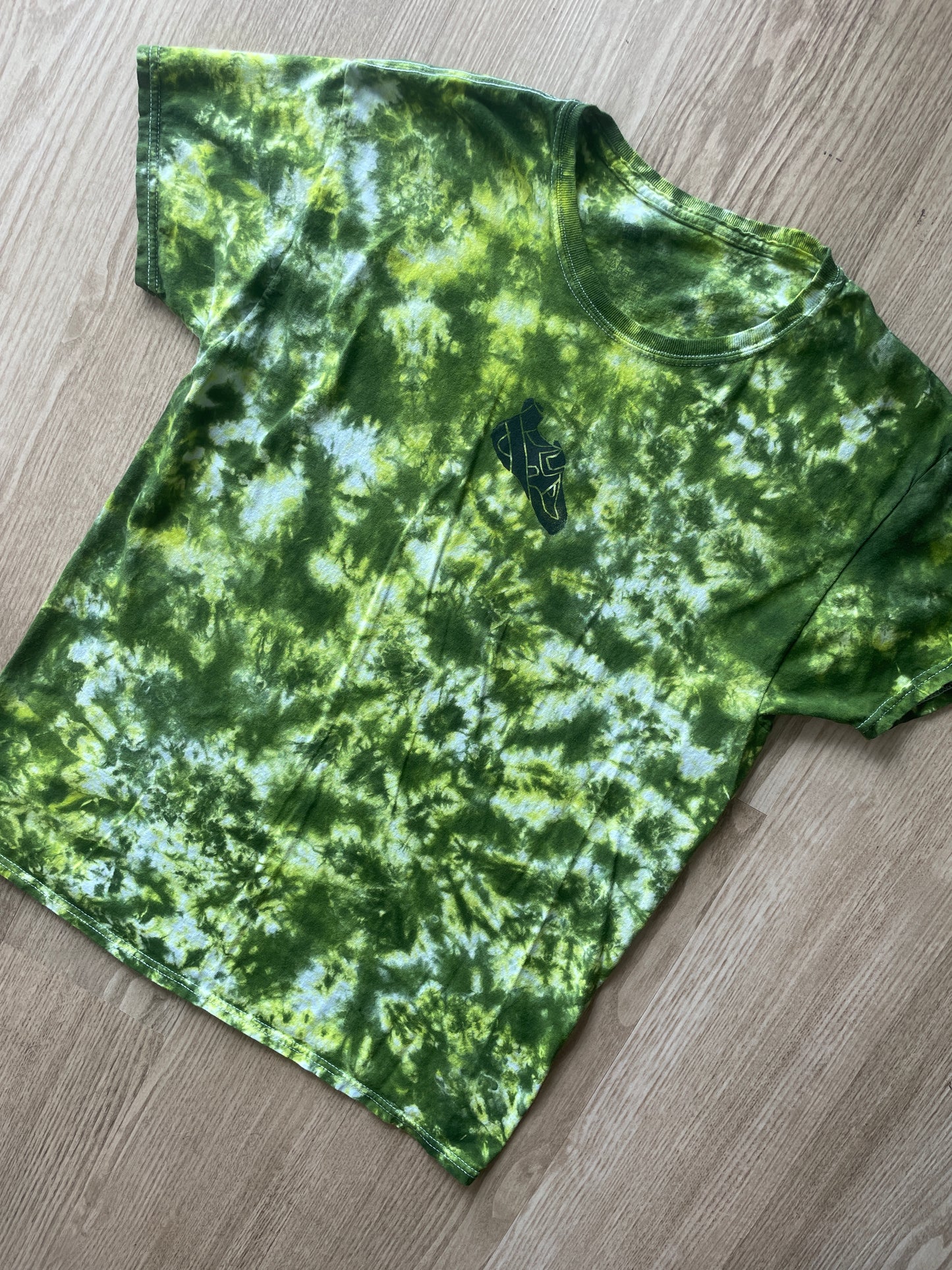 Large Men’s Climbing Shoe Tie Dye T-Shirt | One-Of-a-Kind Green and White Crumpled Short Sleeve