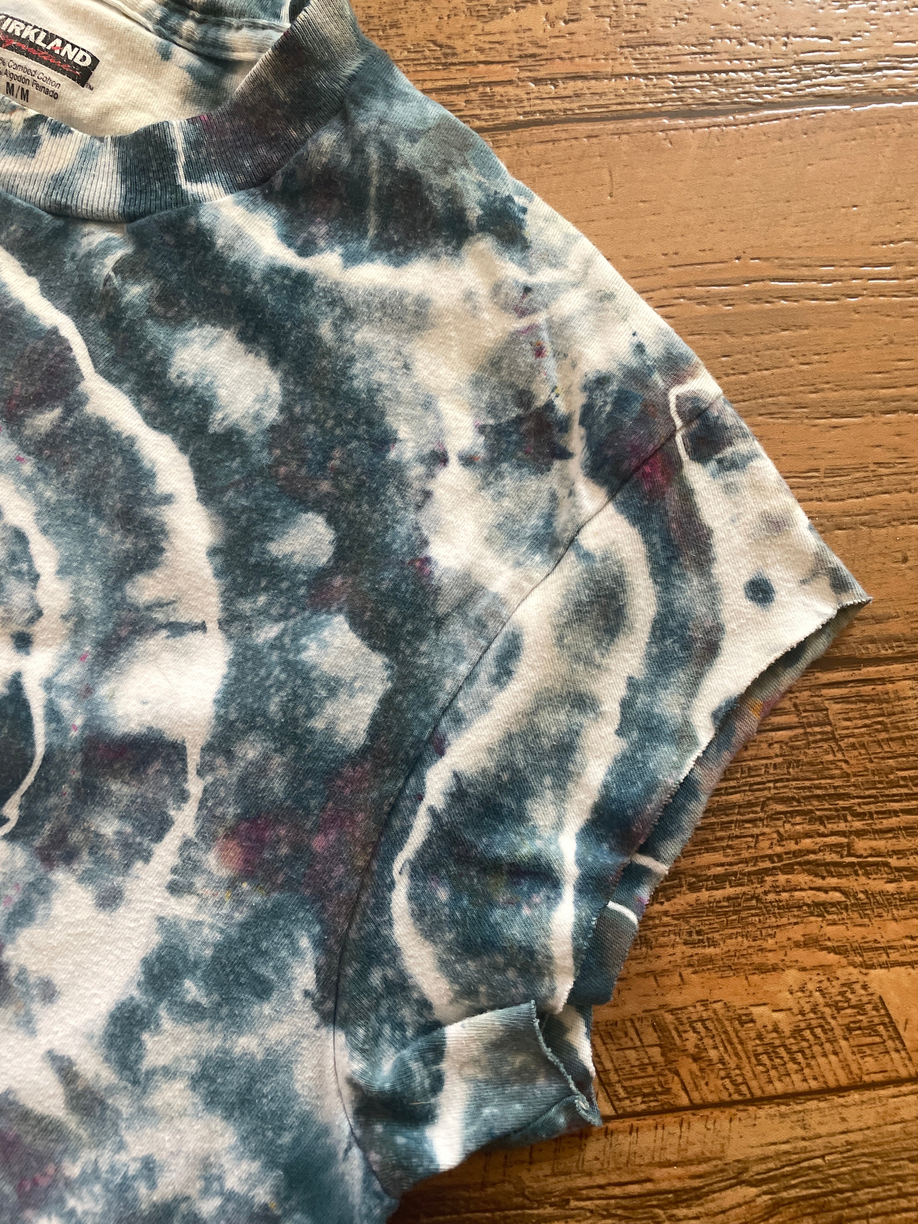 Indian Shooting Star Handmade Tie Dye Crop Top (Men's Medium)