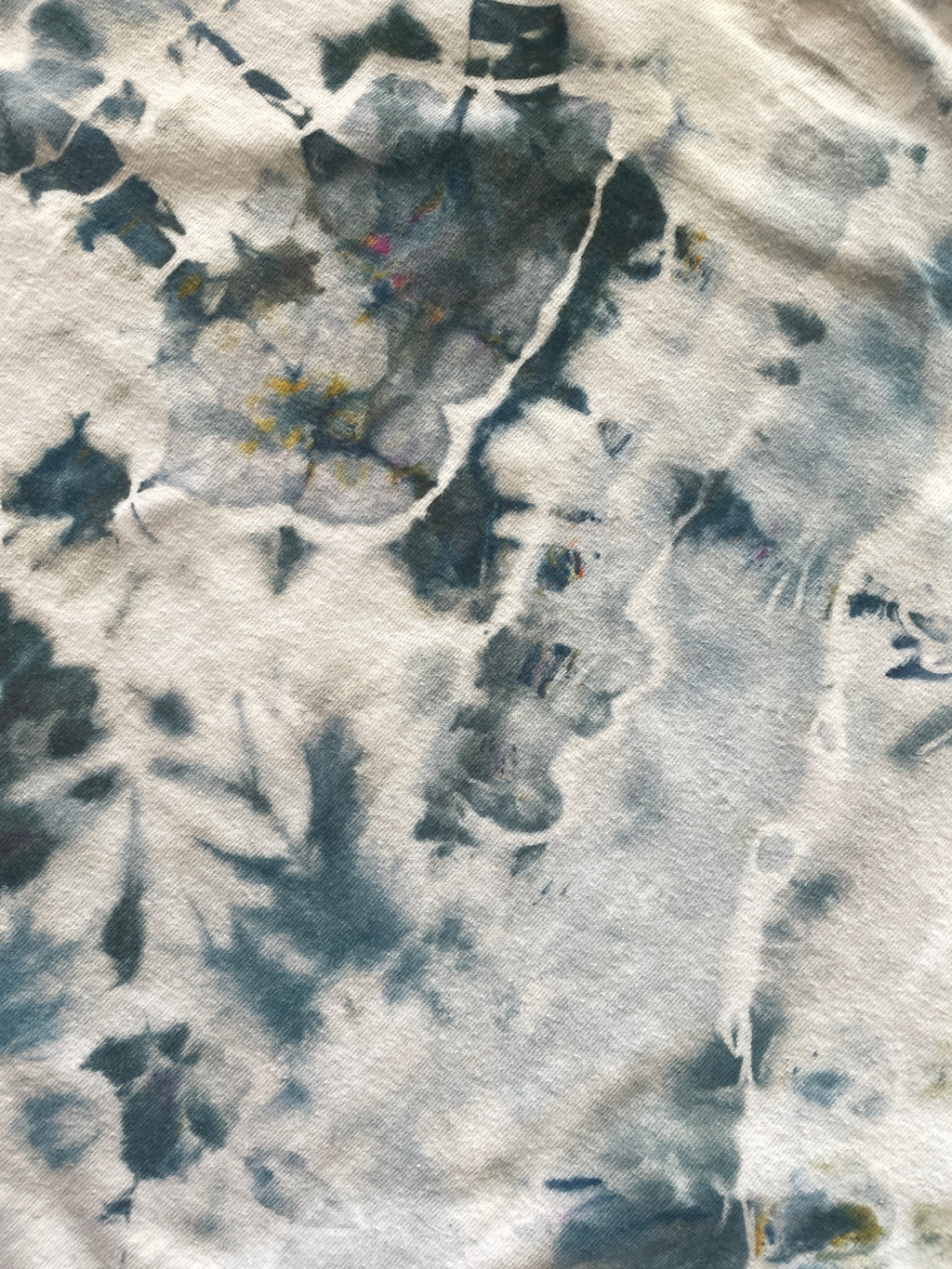 Indian Shooting Star Handmade Tie Dye Crop Top (Men's Medium)