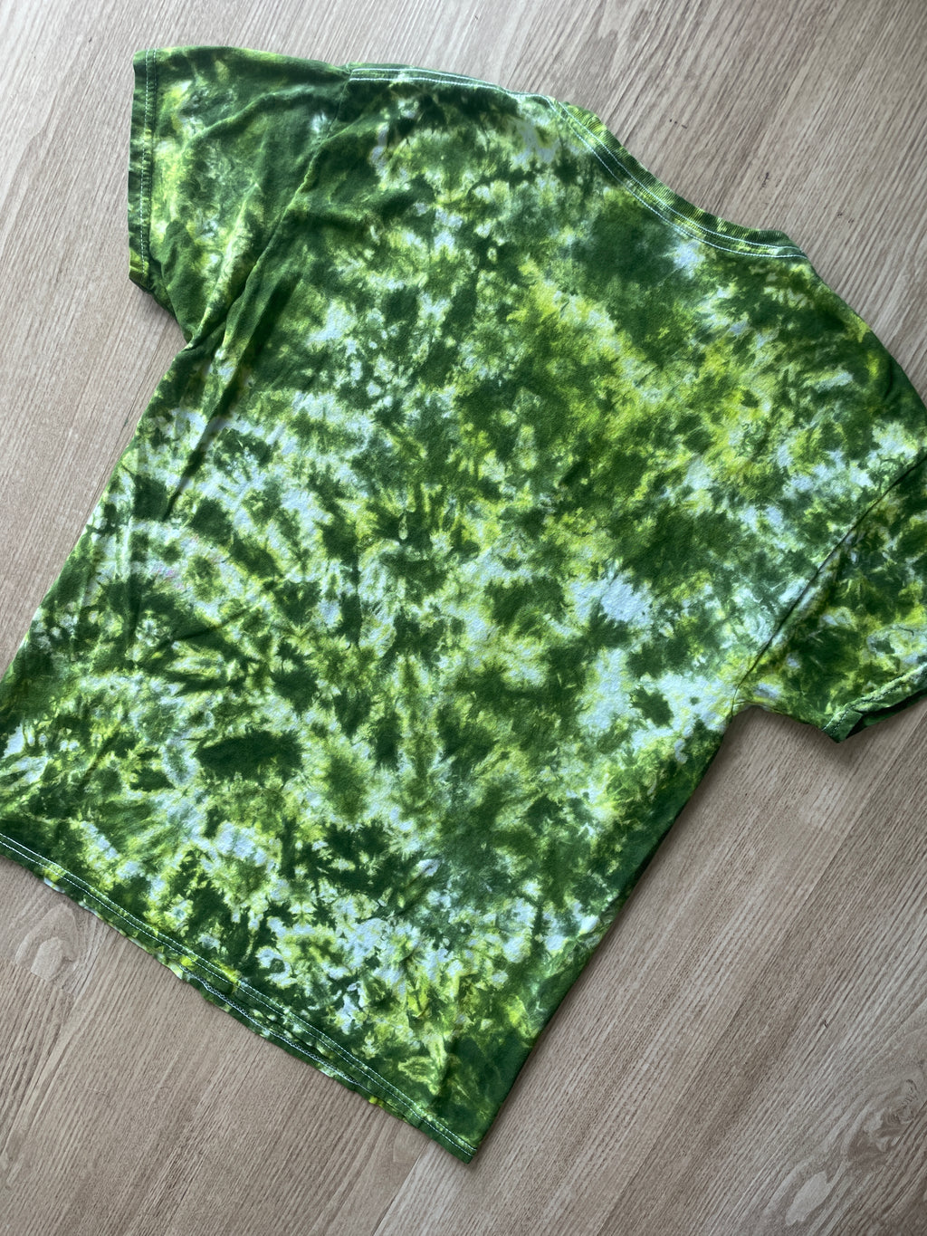 Large Men’s Climbing Shoe Tie Dye T-Shirt | One-Of-a-Kind Green and White Crumpled Short Sleeve