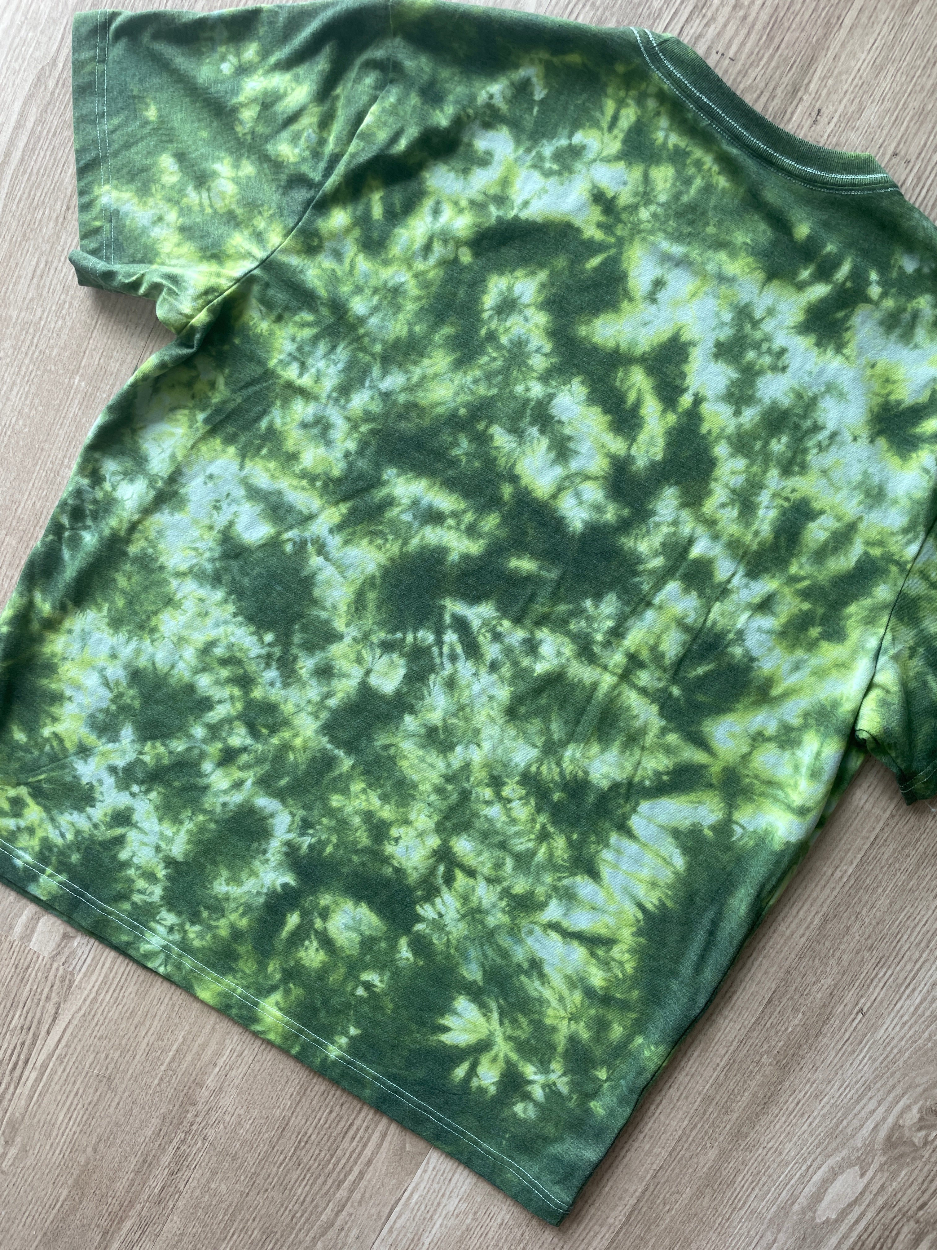 XL Men’s Climbing Shoe Tie Dye T-Shirt | One-Of-a-Kind Green and White Crumpled Short Sleeve