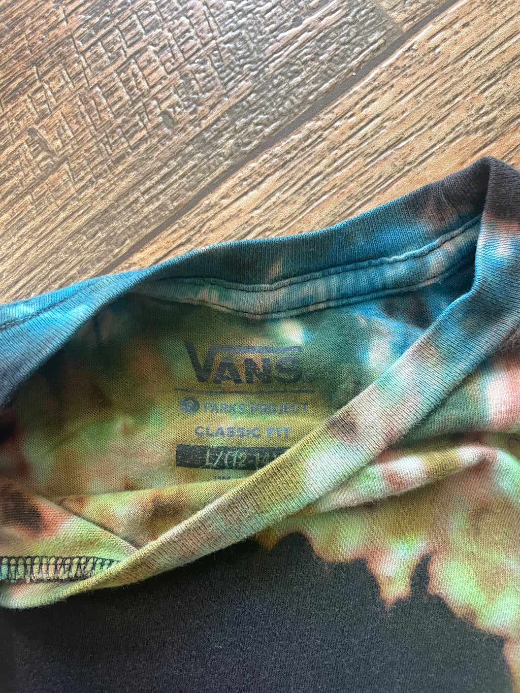 Van's/Actual Garbage Hand-Tie Dyed Long Sleeve Crop Top (Youth Large)