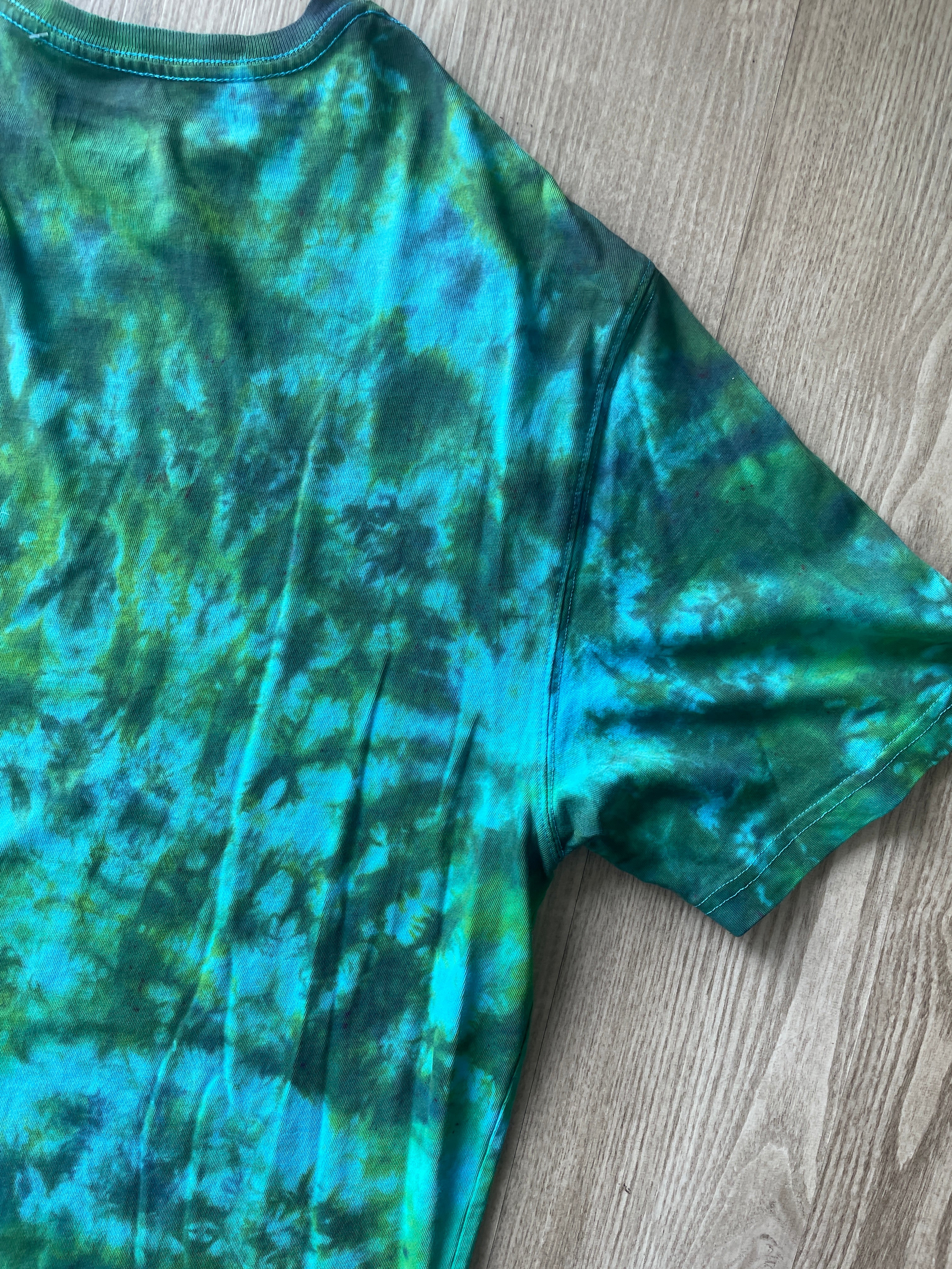 2XL Men’s Saguaro & Prickly Pear Cacti Tie Dye T-Shirt | One-Of-a-Kind Blue and Green Crumpled Short Sleeve