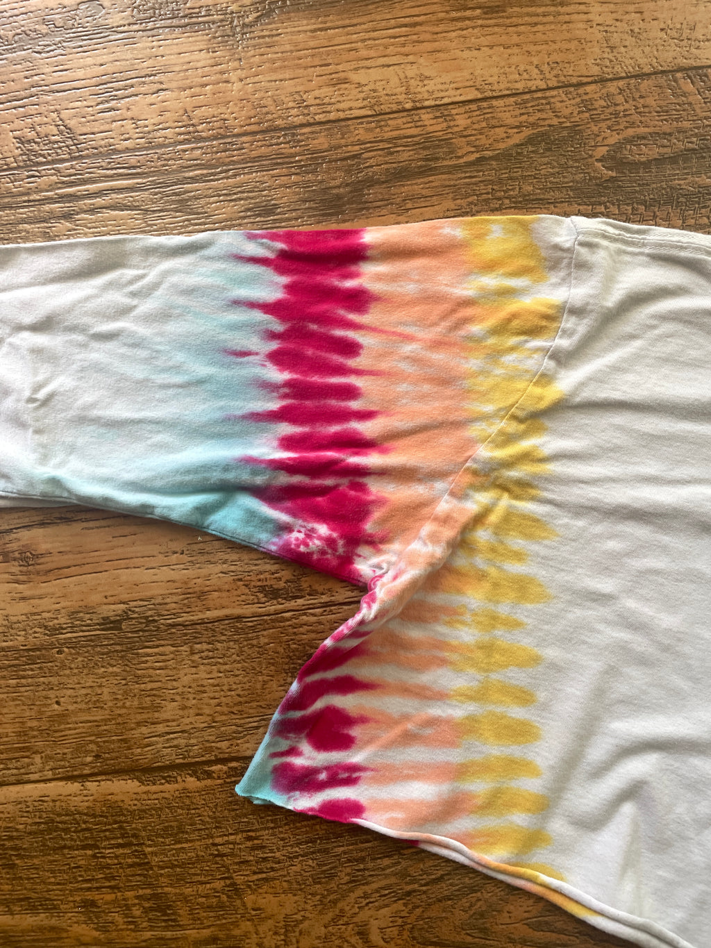 MONTANA Hand-Tie Dyed Long Sleeve Crop Top (Men's Medium)