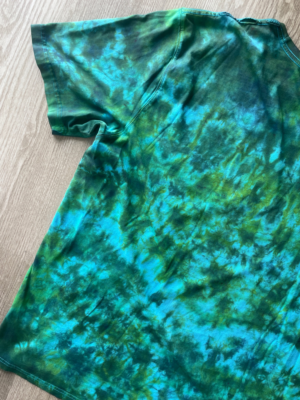 2XL Men’s Saguaro & Prickly Pear Cacti Tie Dye T-Shirt | One-Of-a-Kind Blue and Green Crumpled Short Sleeve