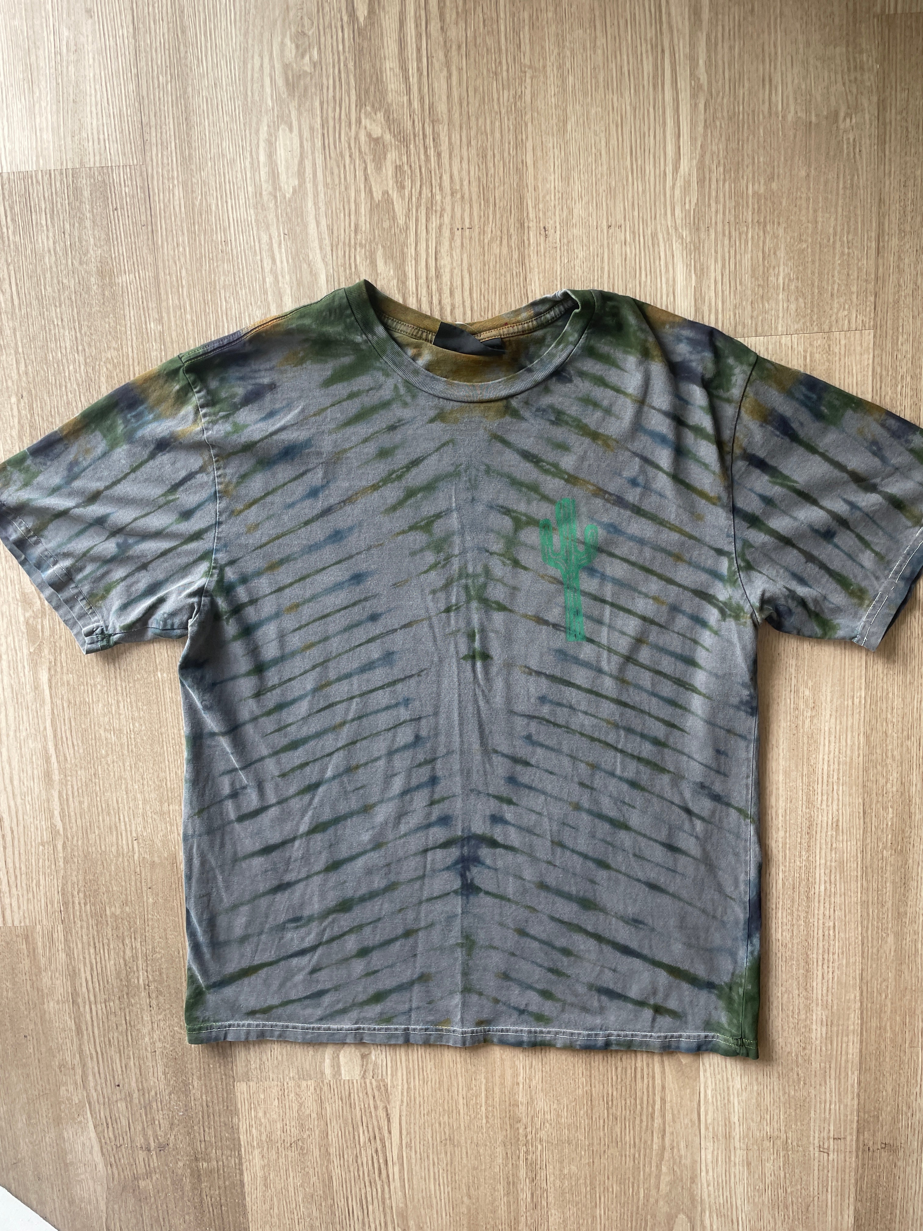 SMALL Men’s Earth Tones Handmade Tie Dye T-Shirt | One-Of-a-Kind Gray, Green, and Blue Pleated Short Sleeve