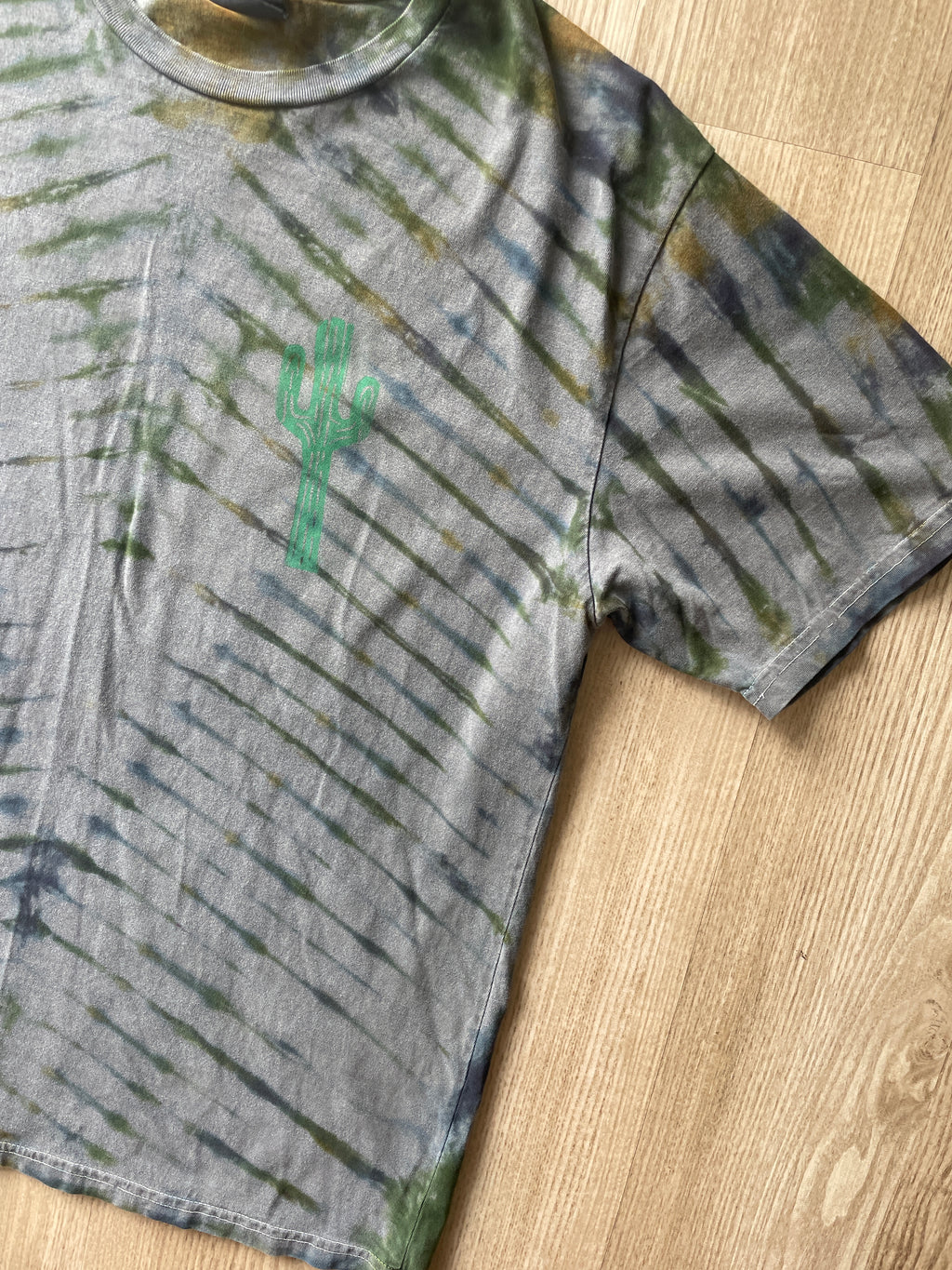 SMALL Men’s Earth Tones Handmade Tie Dye T-Shirt | One-Of-a-Kind Gray, Green, and Blue Pleated Short Sleeve