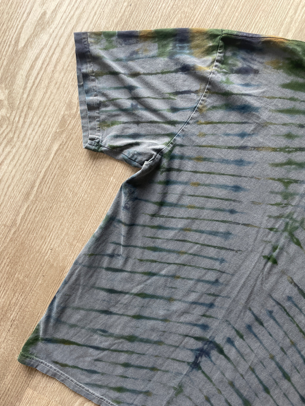 SMALL Men’s Earth Tones Handmade Tie Dye T-Shirt | One-Of-a-Kind Gray, Green, and Blue Pleated Short Sleeve