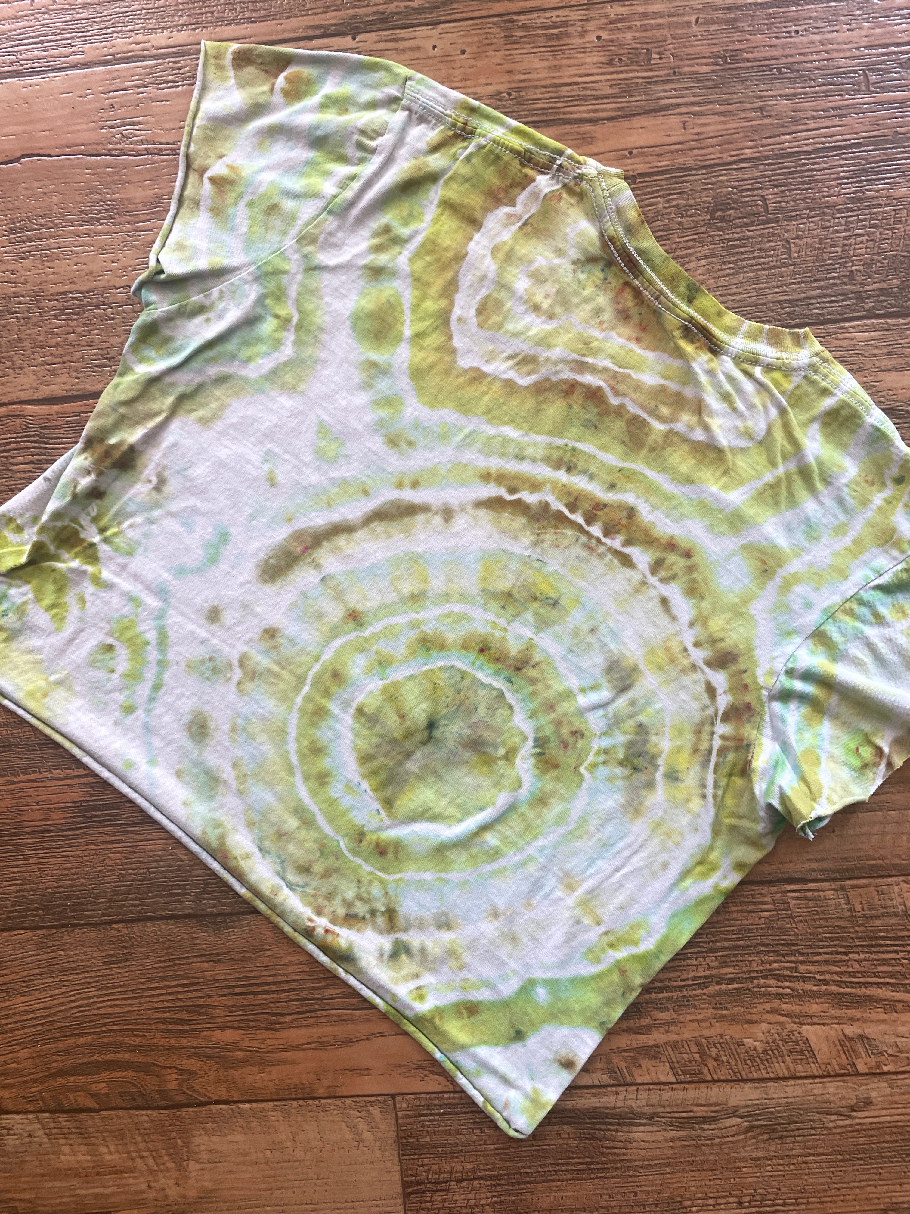 Fuck Off, I'm Doing Research Wizard Tie Dye Crop Top (Men's Medium)