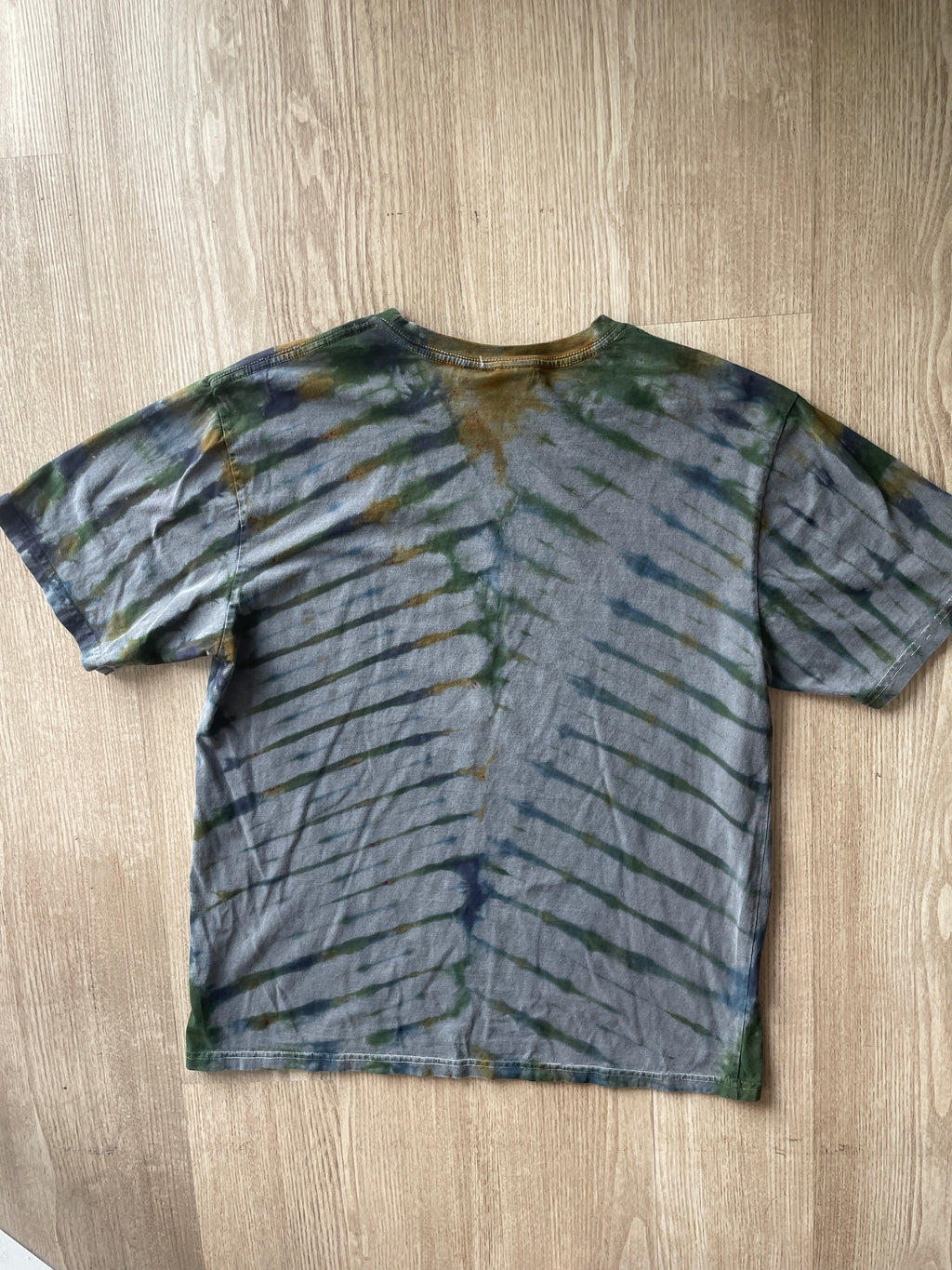 SMALL Men’s Earth Tones Handmade Tie Dye T-Shirt | One-Of-a-Kind Gray, Green, and Blue Pleated Short Sleeve
