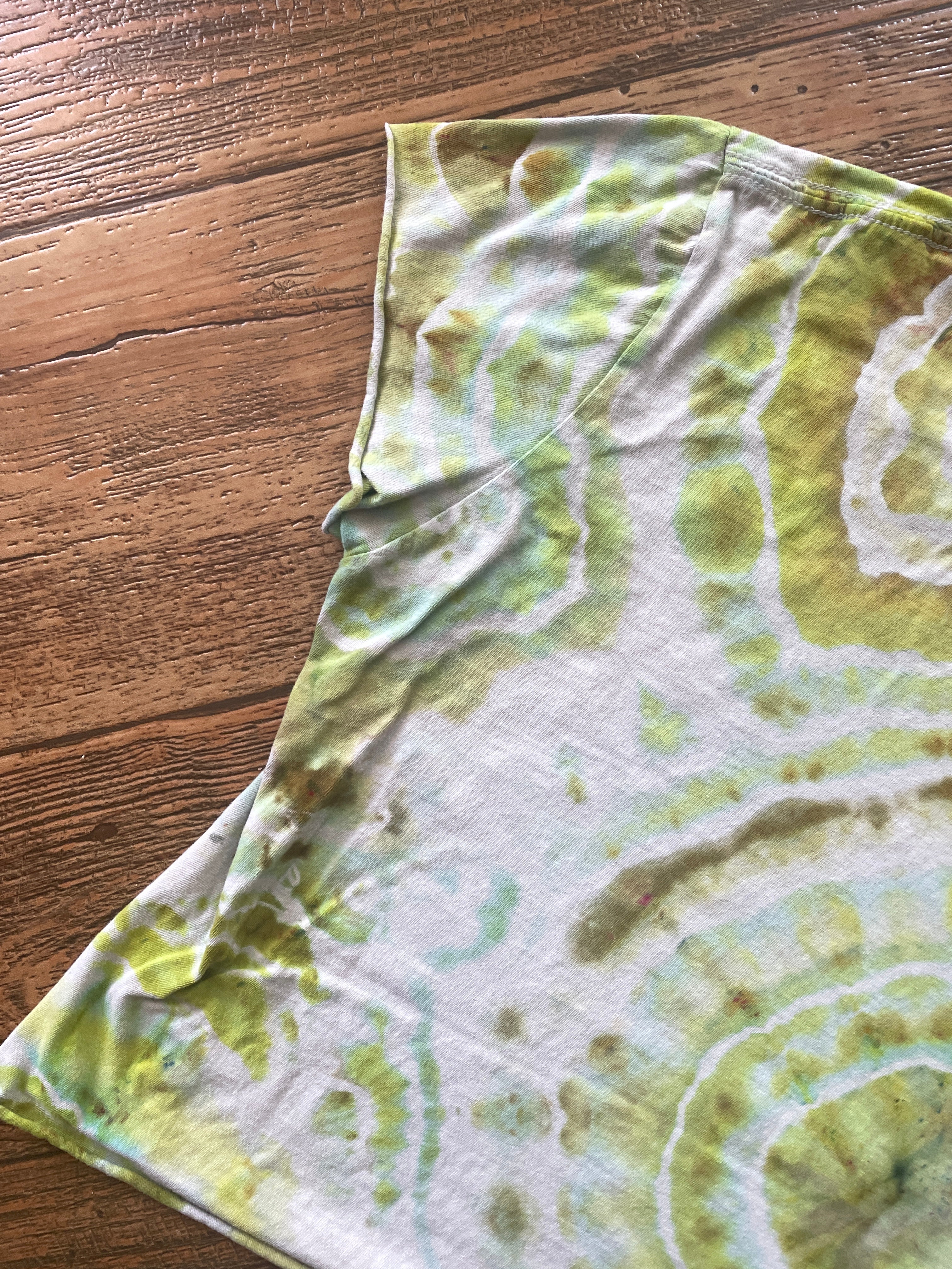 Fuck Off, I'm Doing Research Wizard Tie Dye Crop Top (Men's Medium)