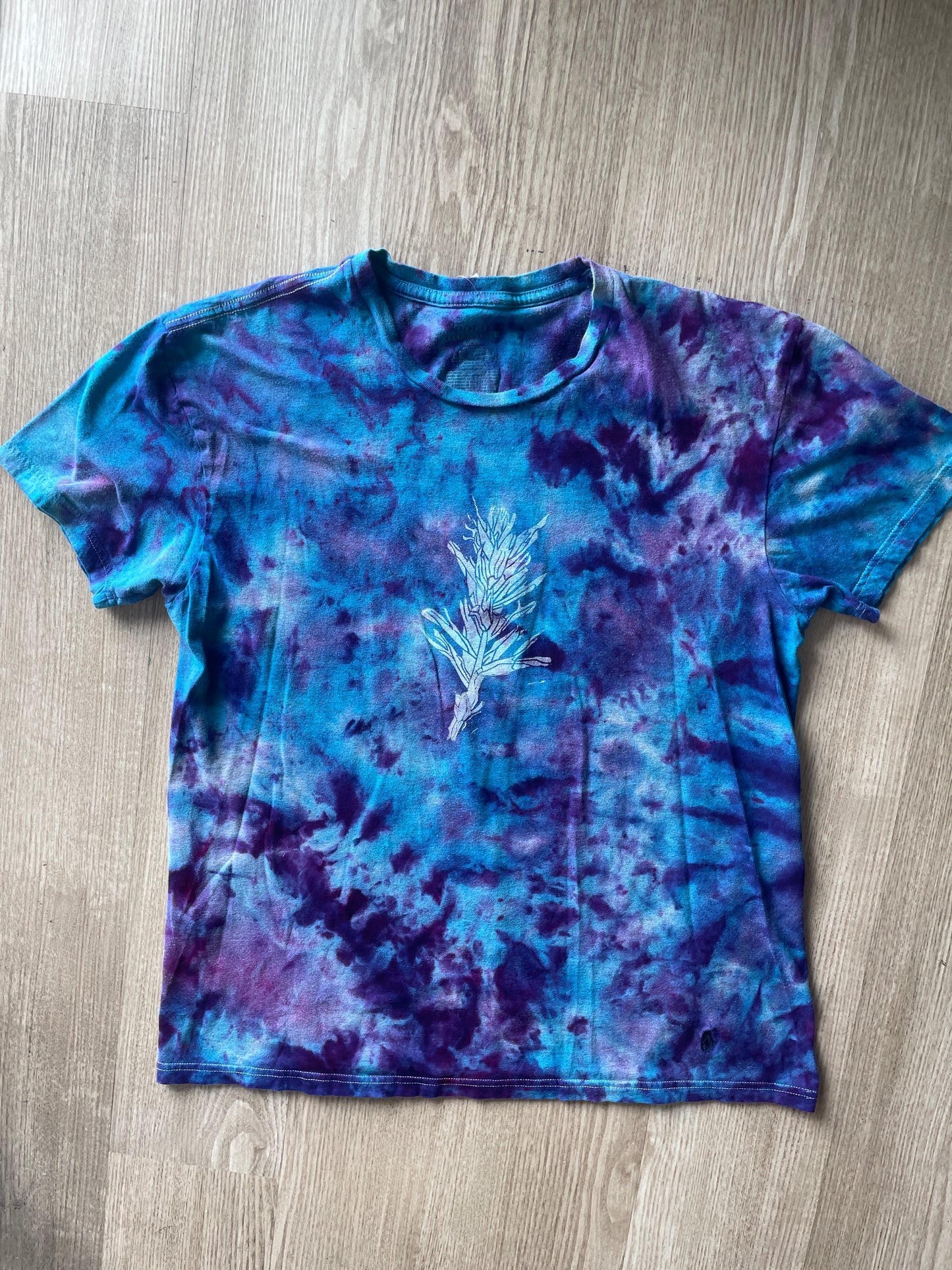 Large Men’s Indian Paintbrush Tie Dye T-Shirt | One-Of-a-Kind Blue, Purple, and Pink Crumpled Short Sleeve
