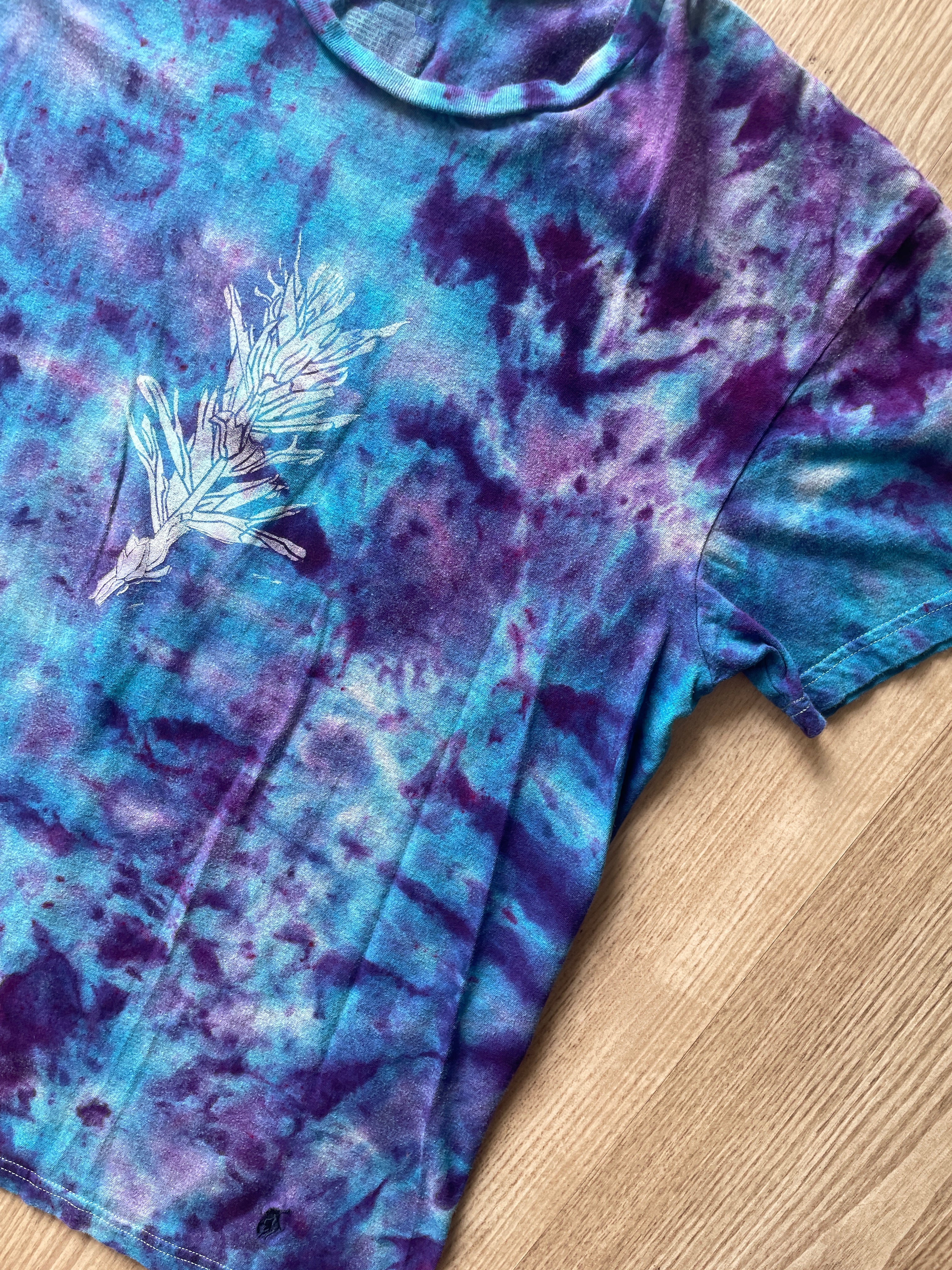 Large Men’s Indian Paintbrush Tie Dye T-Shirt | One-Of-a-Kind Blue, Purple, and Pink Crumpled Short Sleeve