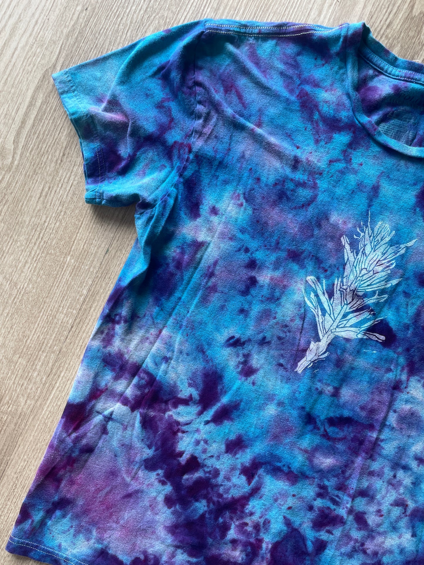Large Men’s Indian Paintbrush Tie Dye T-Shirt | One-Of-a-Kind Blue, Purple, and Pink Crumpled Short Sleeve