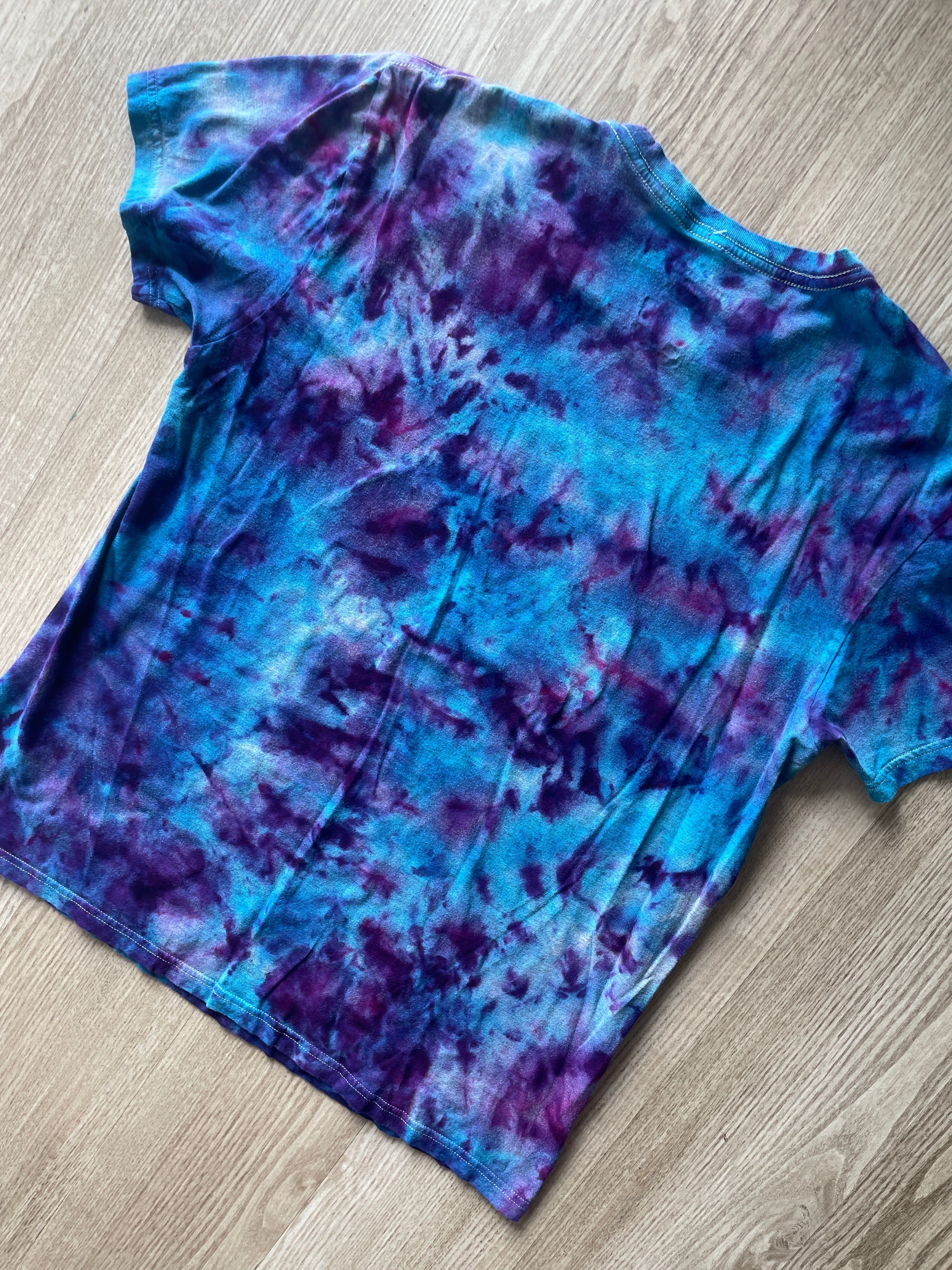 Large Men’s Indian Paintbrush Tie Dye T-Shirt | One-Of-a-Kind Blue, Purple, and Pink Crumpled Short Sleeve