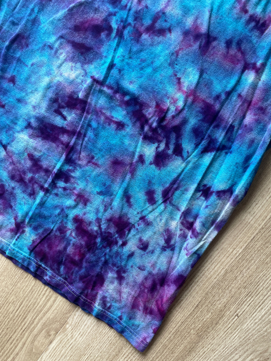 Large Men’s Indian Paintbrush Tie Dye T-Shirt | One-Of-a-Kind Blue, Purple, and Pink Crumpled Short Sleeve