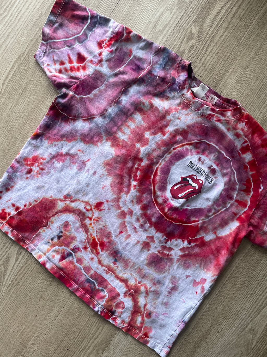 M/L Men's Rolling Stones Handmade Geode Tie Dye Short Sleeve T-Shirt | One-Of-a-Kind Upcycled White, Red, and Black Top