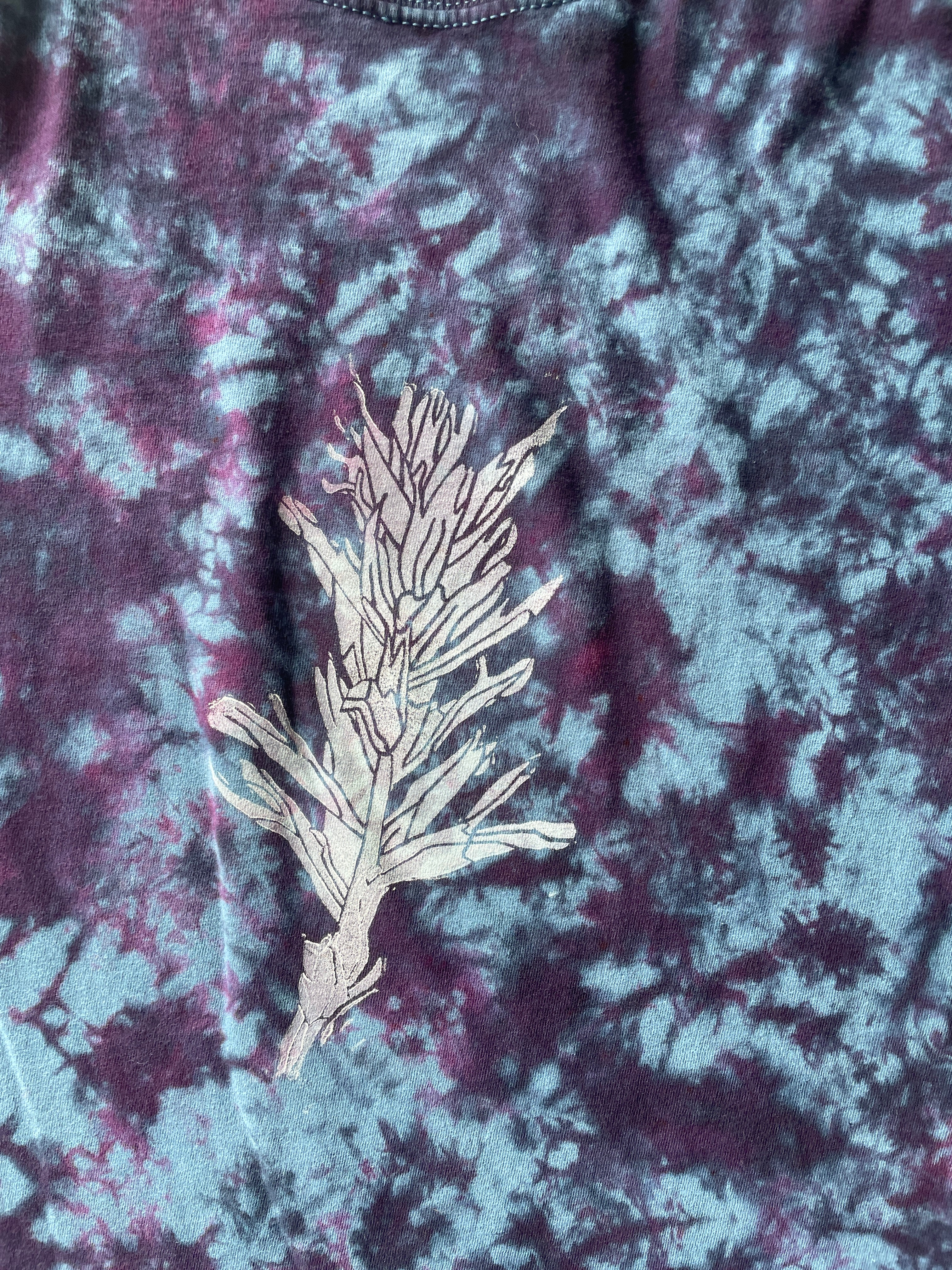 Large Men’s Indian Paintbrush Tie Dye T-Shirt | One-Of-a-Kind Blue, Purple, and Black Crumpled Short Sleeve