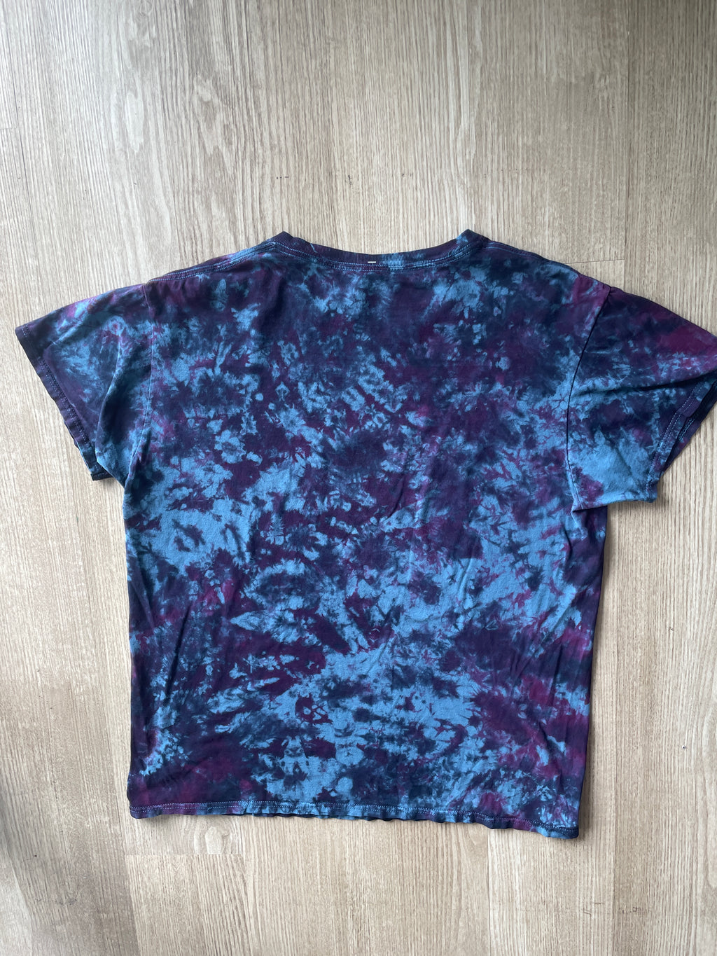 Large Men’s Indian Paintbrush Tie Dye T-Shirt | One-Of-a-Kind Blue, Purple, and Black Crumpled Short Sleeve