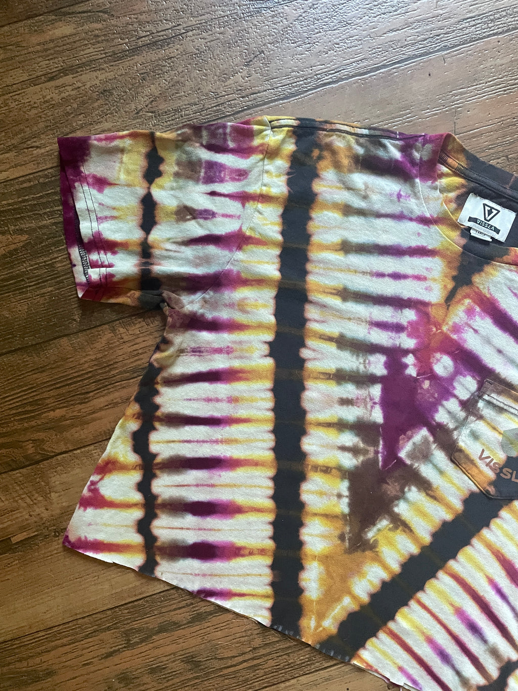 Hasta La Vissla Handmade Tie Dye Crop Top (Men's Medium)
