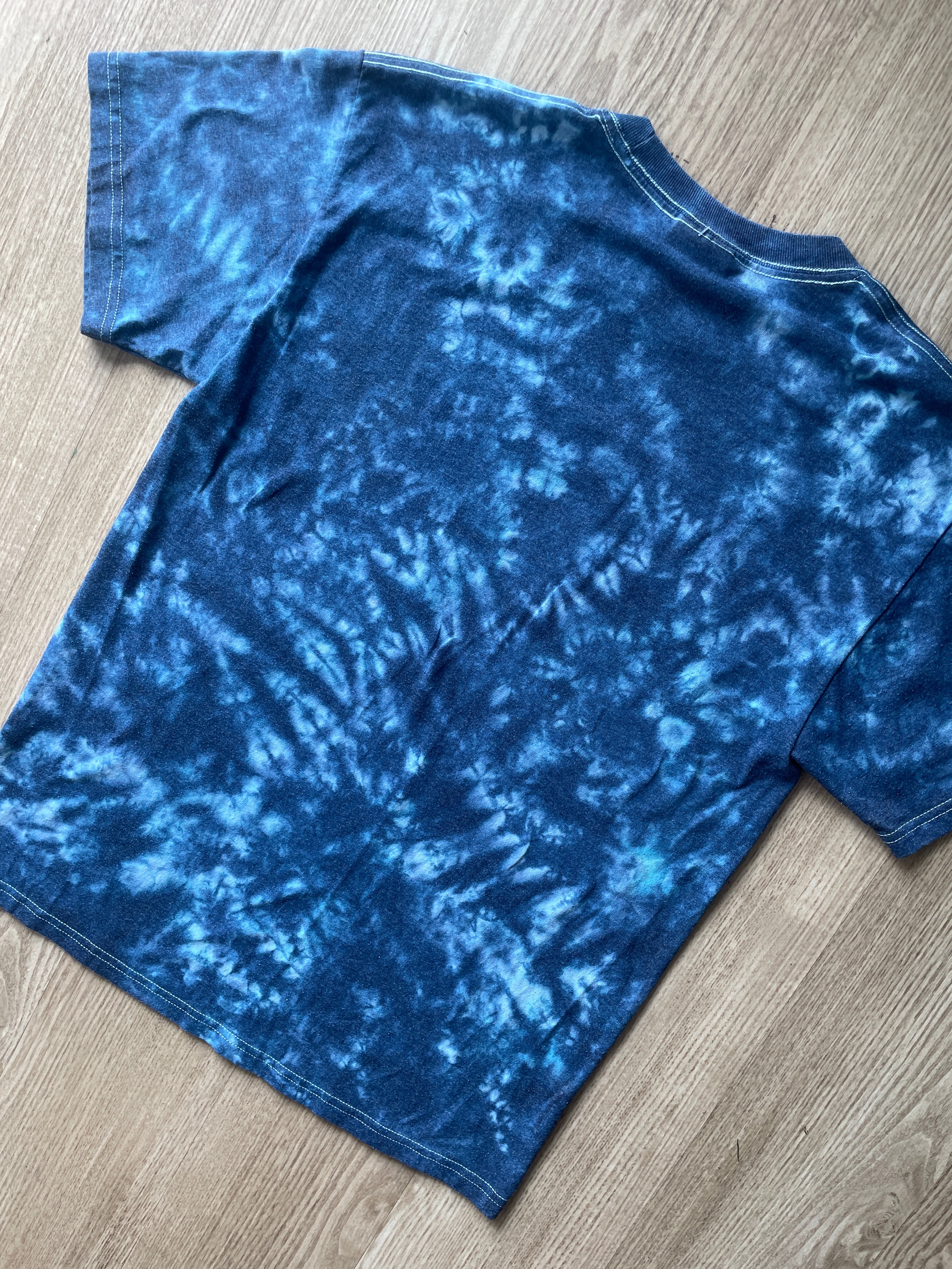 MEDIUM Men’s Monstera Leaf Tie Dye T-Shirt | One-Of-a-Kind Shades of Blue Crumpled Short Sleeve