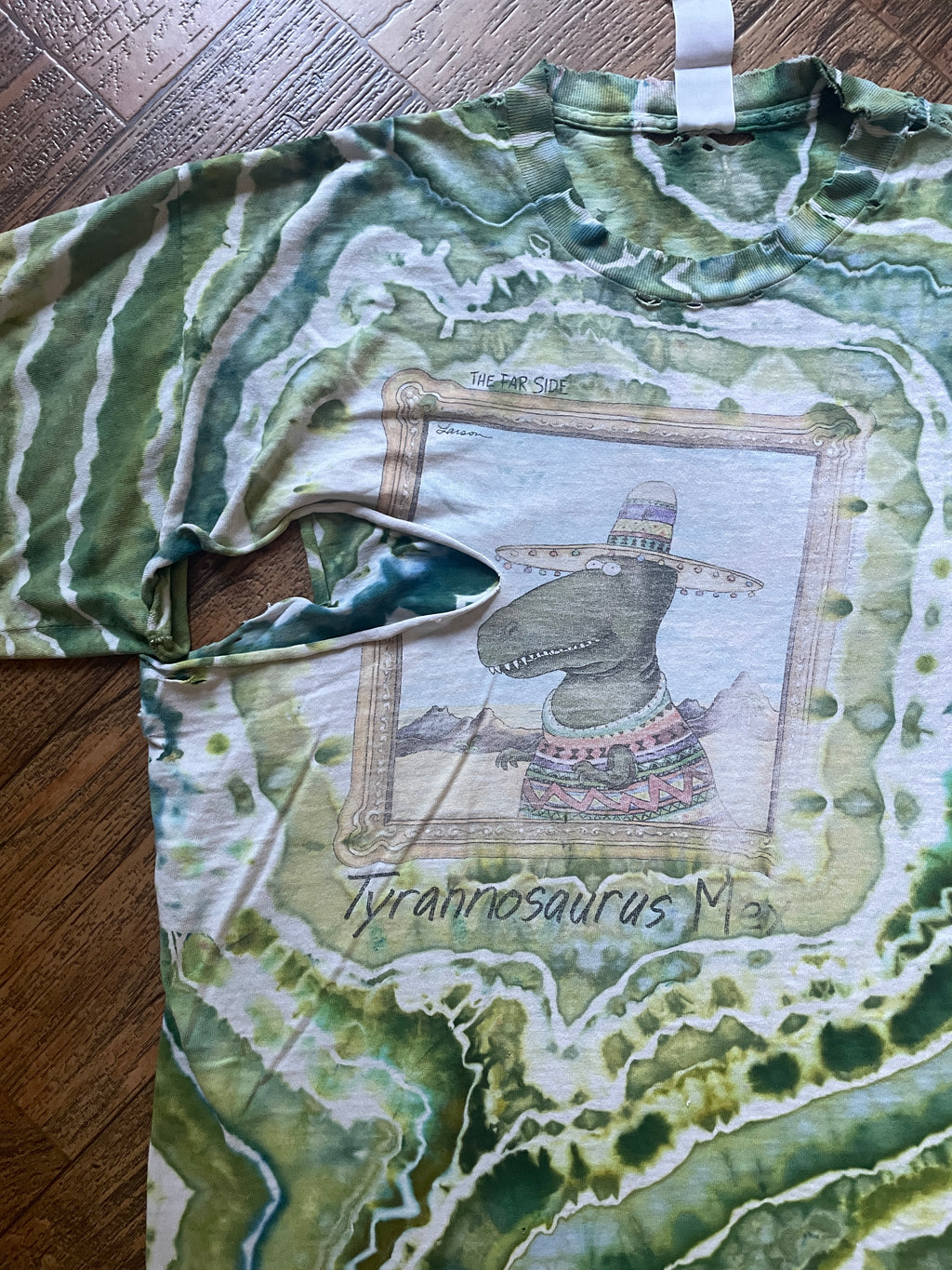 The Far Side Tyranosaurus Mex Hand-Tie Dyed Short Sleeve Thrashed T-Shirt (Men's XL)