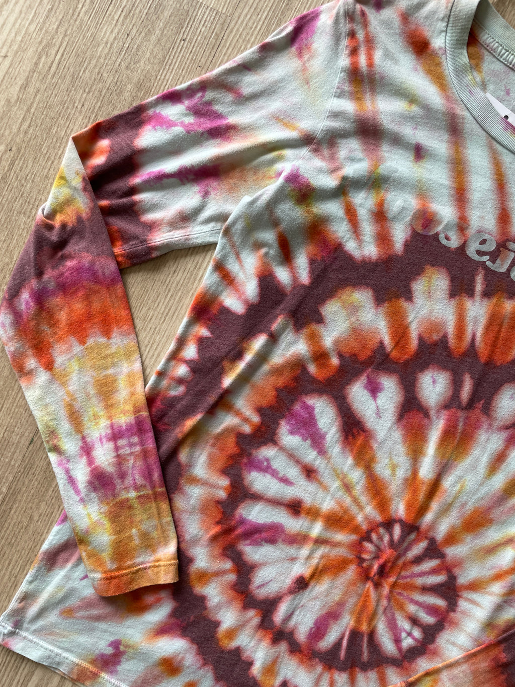 SMALL Women's Moosejaw Handmade Tie Dye T-Shirt | One-Of-a-Kind Pink and White Long Sleeve