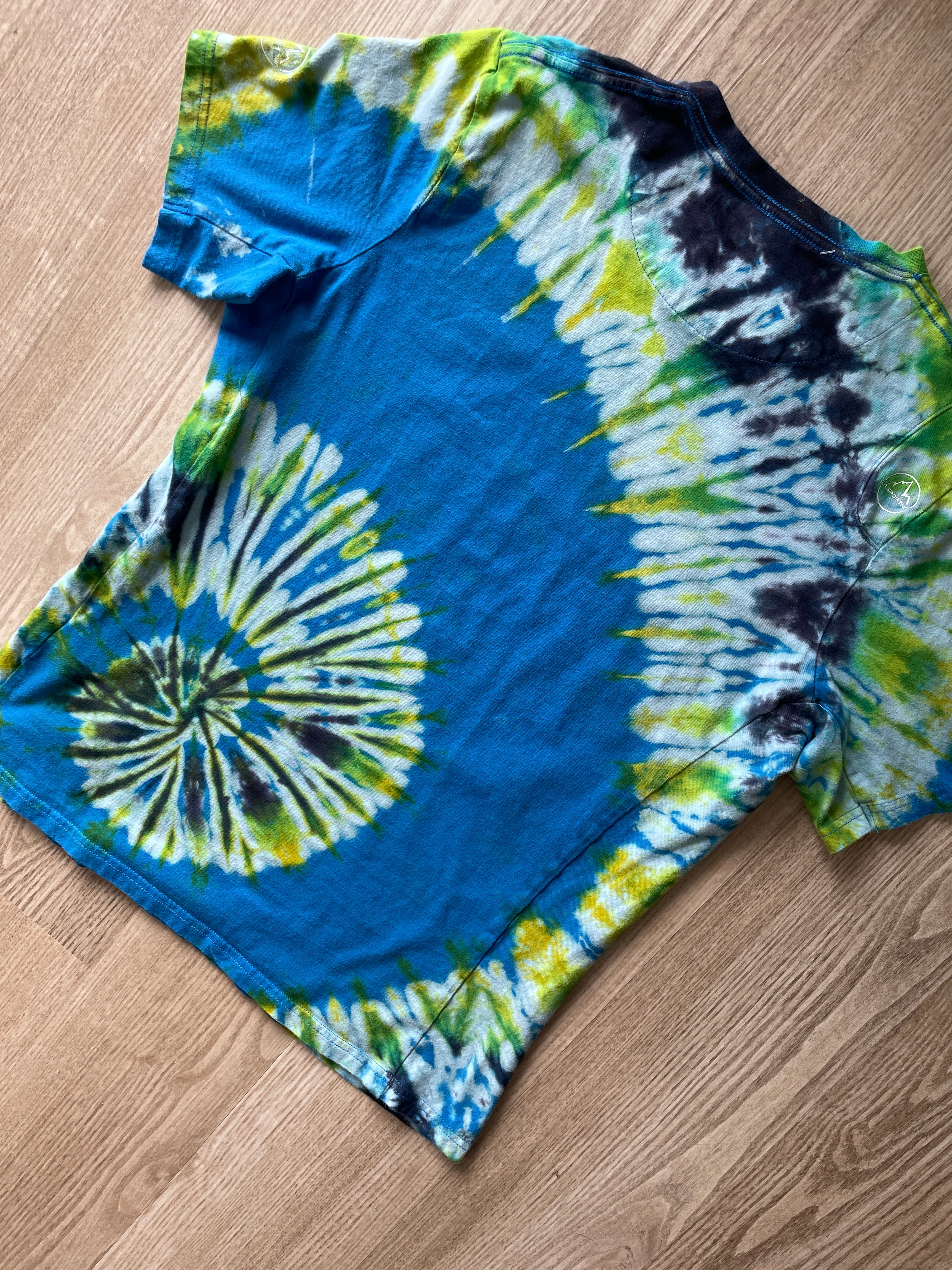 M/L Men’s La Sportiva Climbing On the Moon Handmade Tie Dye V-Neck T-Shirt | One-Of-a-Kind Blue and Green Short Sleeve