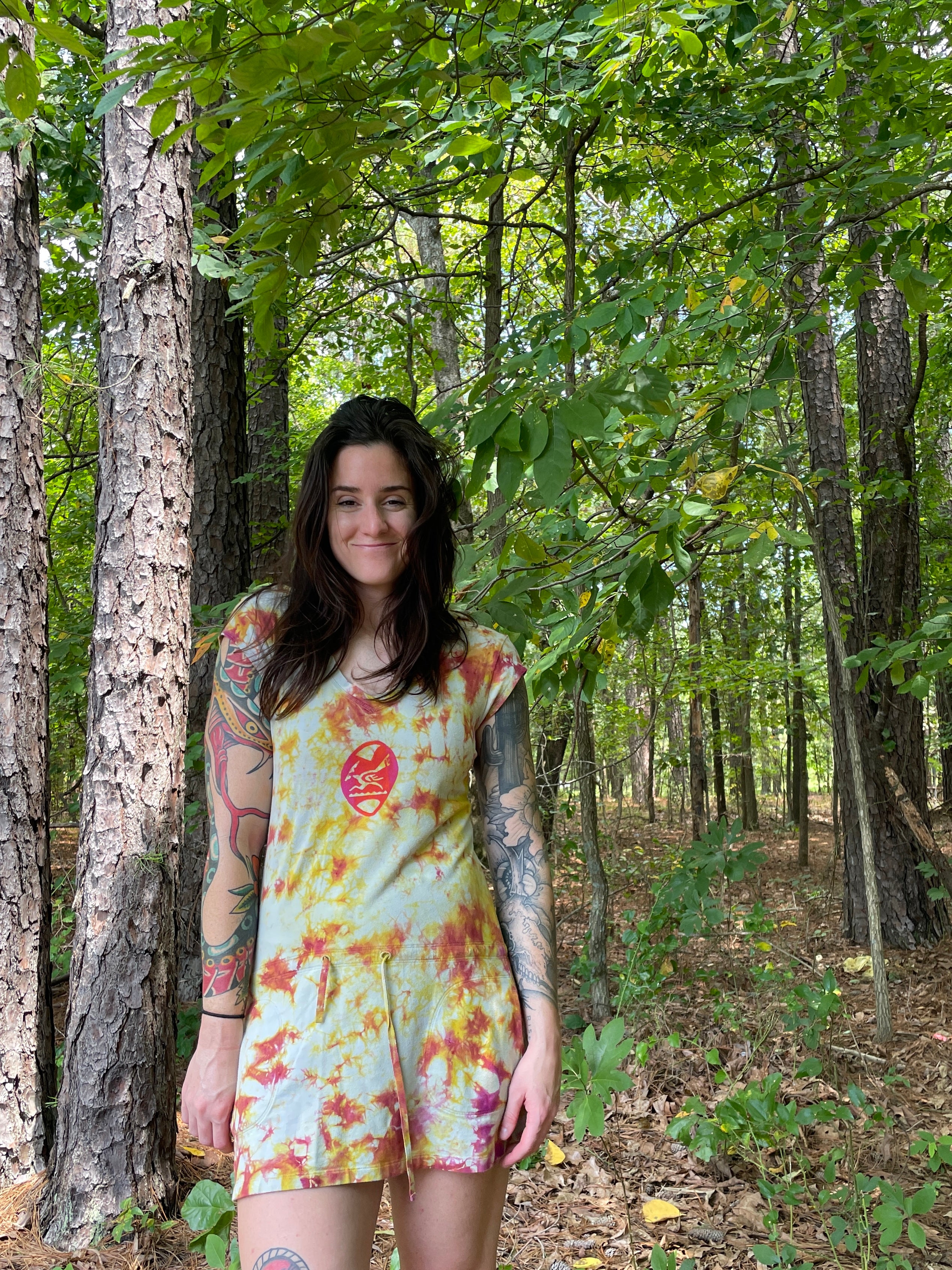 SMALL Women’s Patagonia Hooded Tie Dye Dress (WITH POCKETS!) | One-Of-a-Kind Upcycled Short Sleeve Dress with Roadrunner Block Print