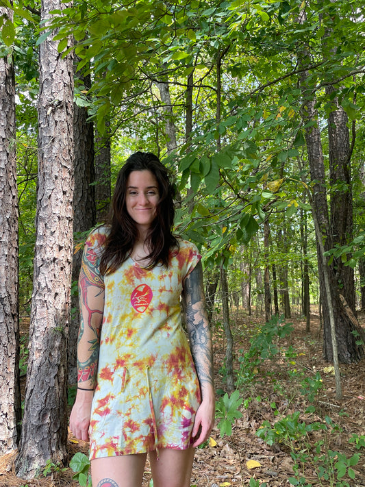 SMALL Women’s Patagonia Hooded Tie Dye Dress (WITH POCKETS!) | One-Of-a-Kind Upcycled Short Sleeve Dress with Roadrunner Block Print