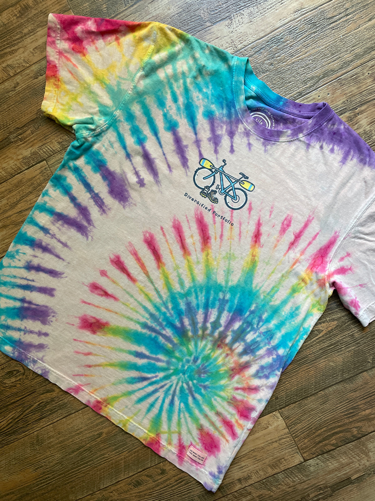 Life is Good "Diversified Portfolio" Tie Dye Short Sleeve T-Shirt | Men's Large