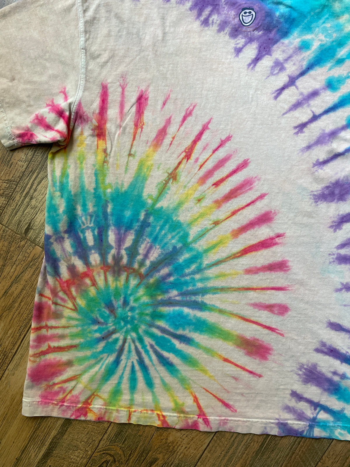 Life is Good "Diversified Portfolio" Tie Dye Short Sleeve T-Shirt | Men's Large