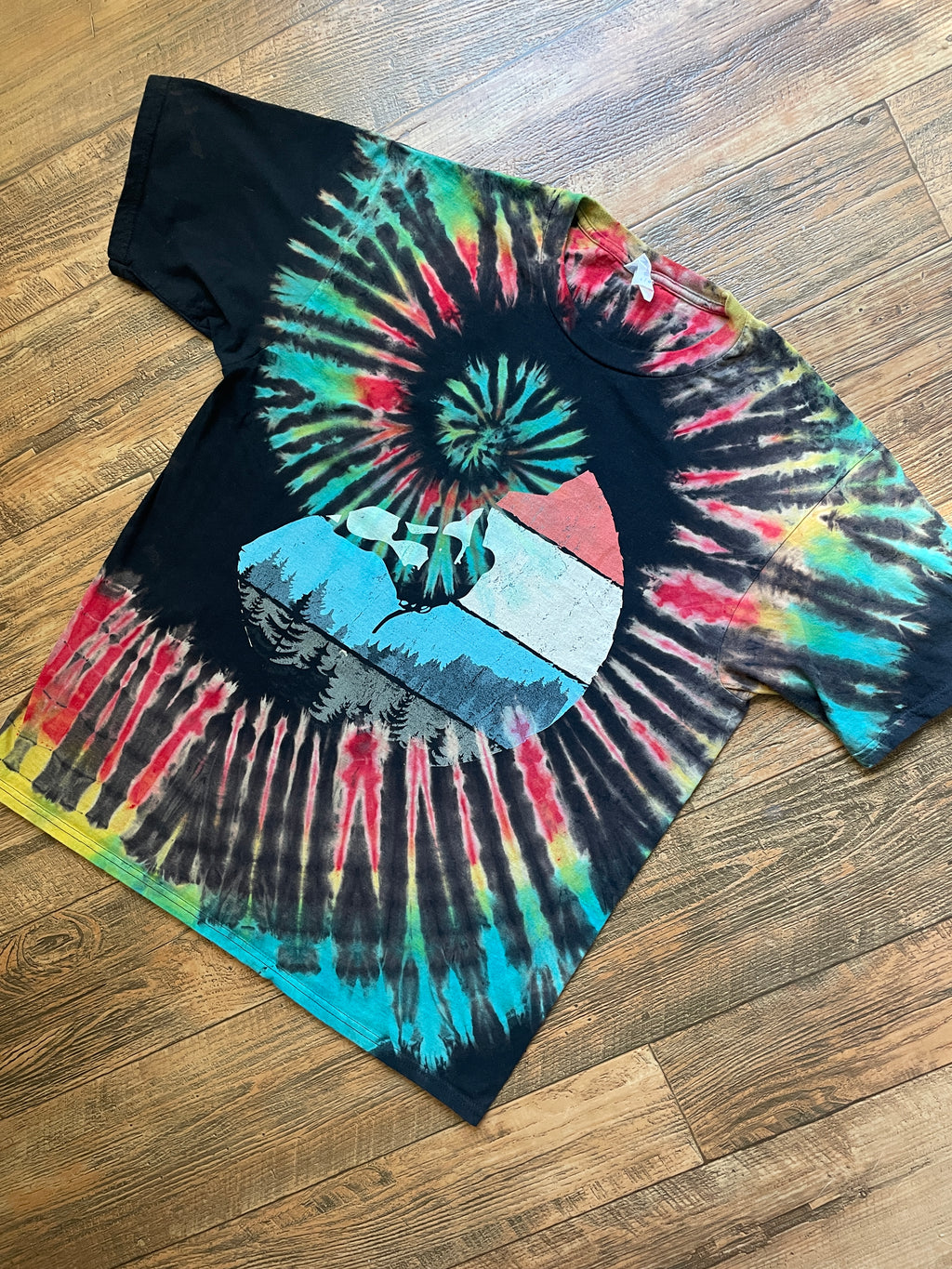 Rock Climber Black and Red Reverse Tie Dye Short Sleeve T-Shirt | Men's Large