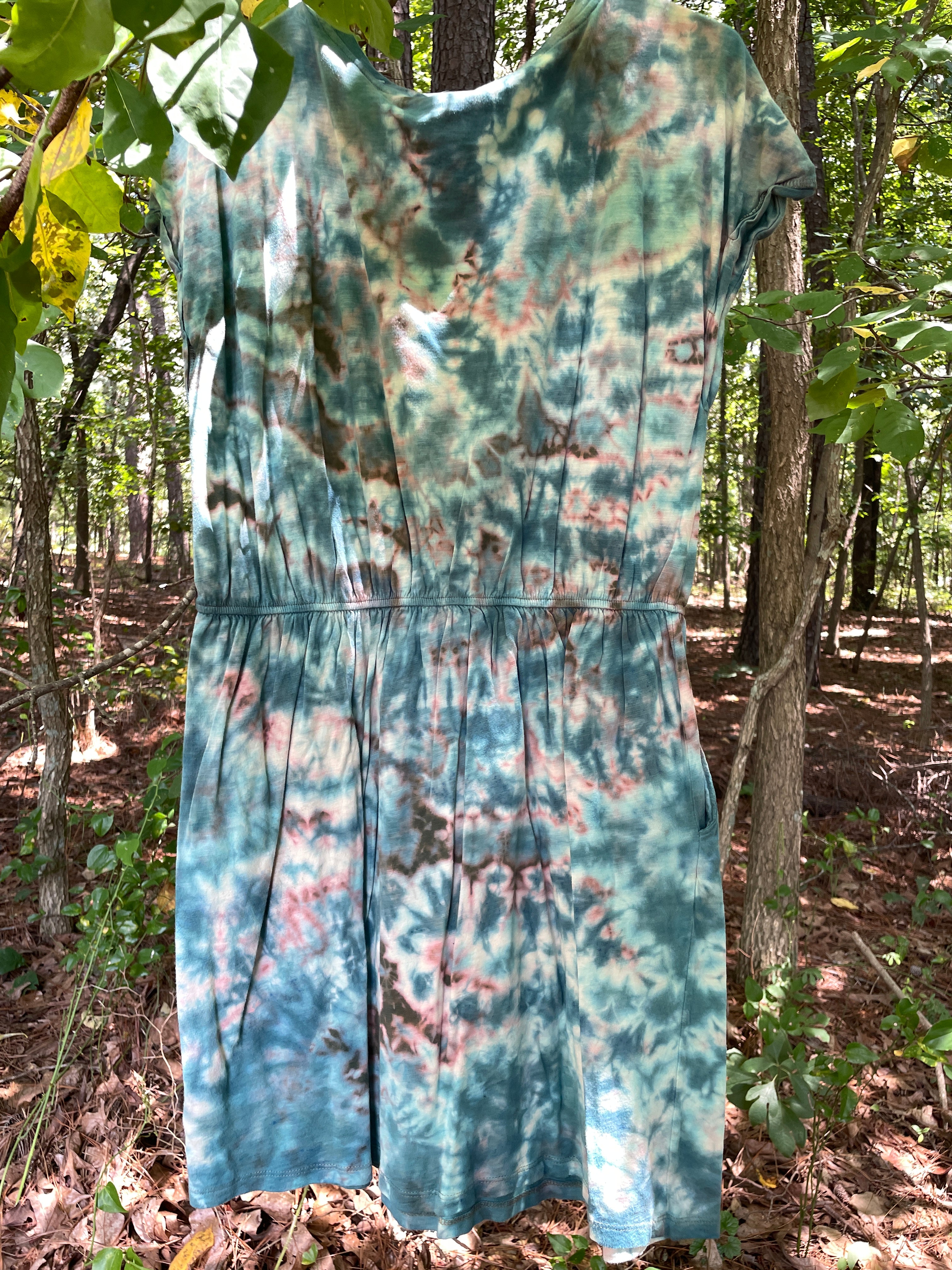 LARGE Women’s Handmade Tie Dye Knee-Length Dress (WITH POCKETS!) | One-Of-a-Kind Upcycled Short Sleeve Dress with Indian Paintbrush Block Print