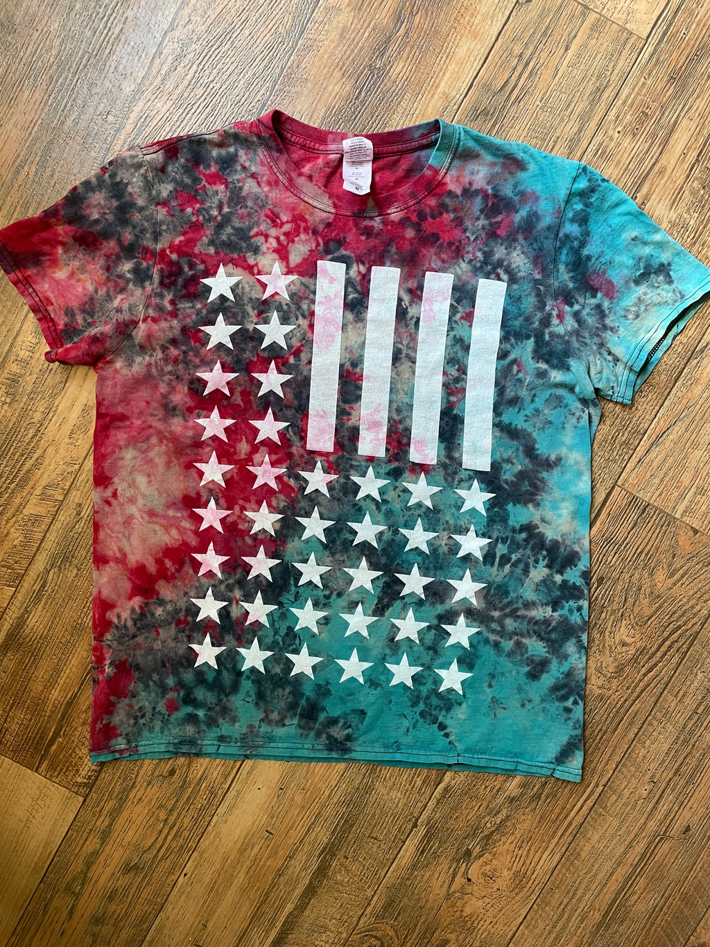 Red, White, and Blue Stars and Stripes Reverse Tie Dye Short Sleeve T-Shirt | Men's Small/Medium