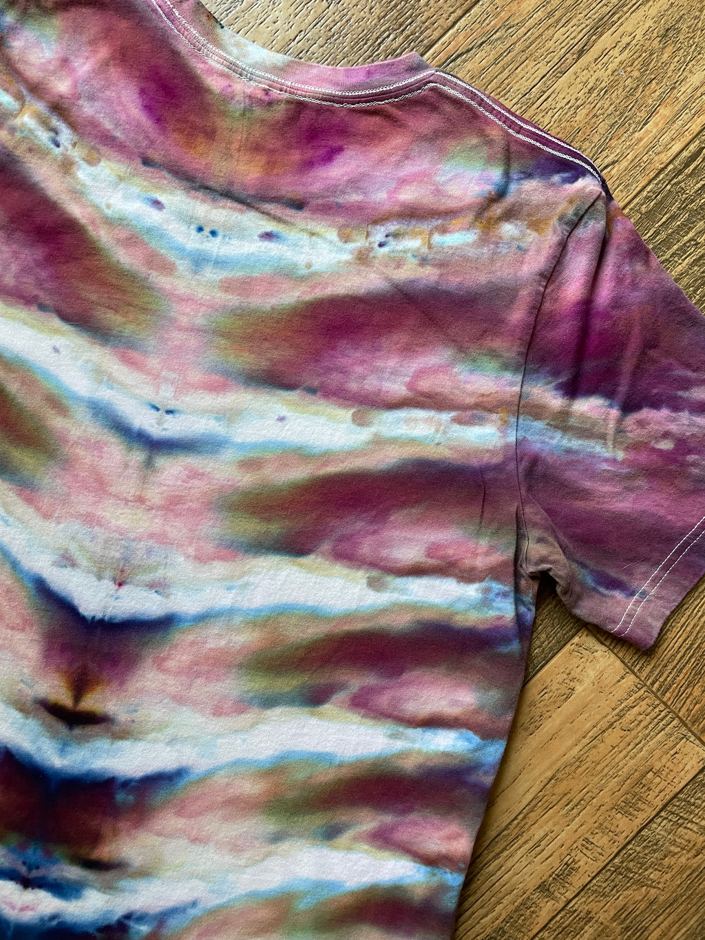 Snowboarder First Run Pink and Blue Tie Dye Short Sleeve T-Shirt | Men's Large