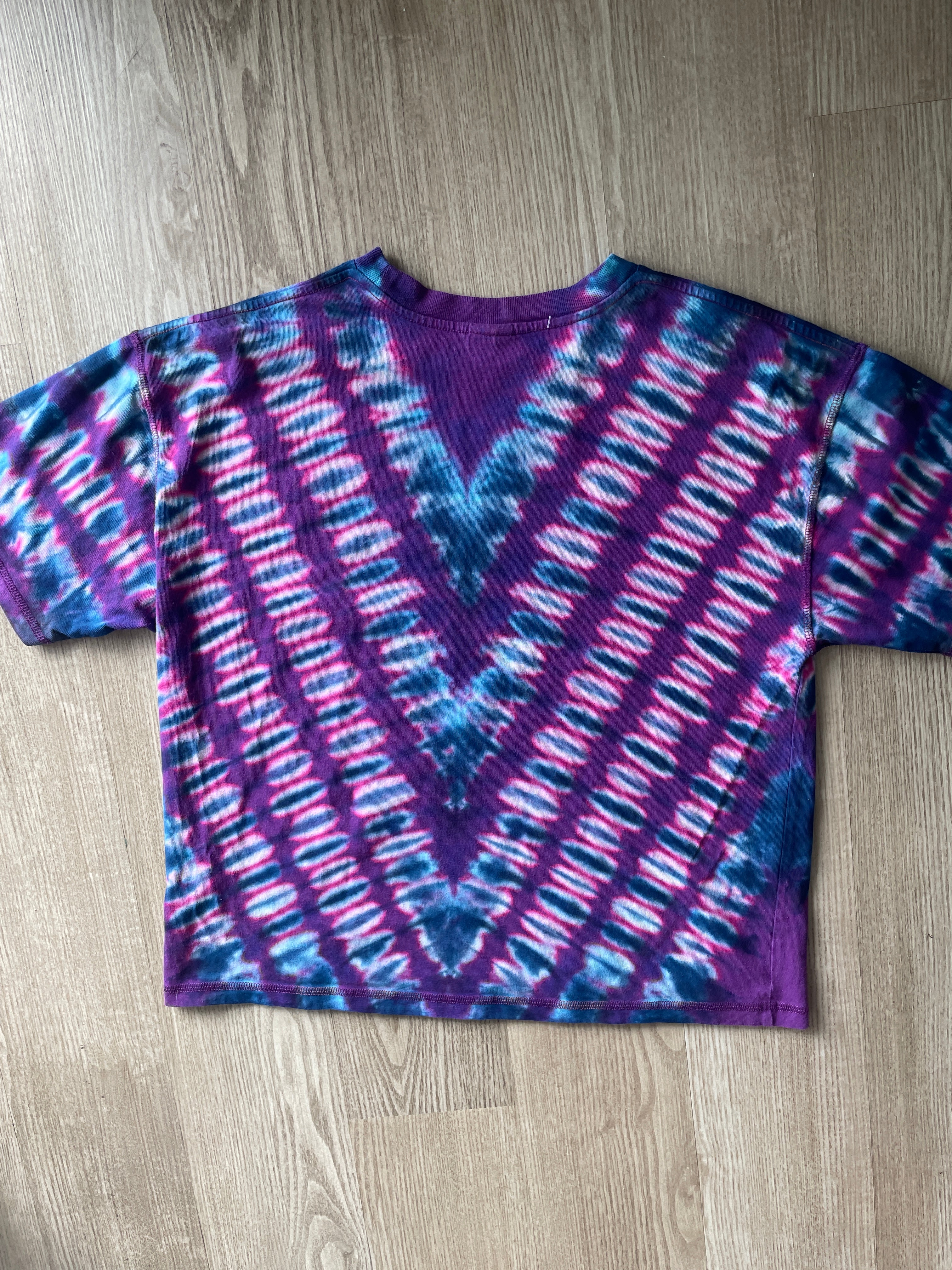 MEDIUM Women’s Climbing Shoe Reverse Handmade Tie Dye T-Shirt | One-Of-a-Kind Purple and Pink Short Sleeve