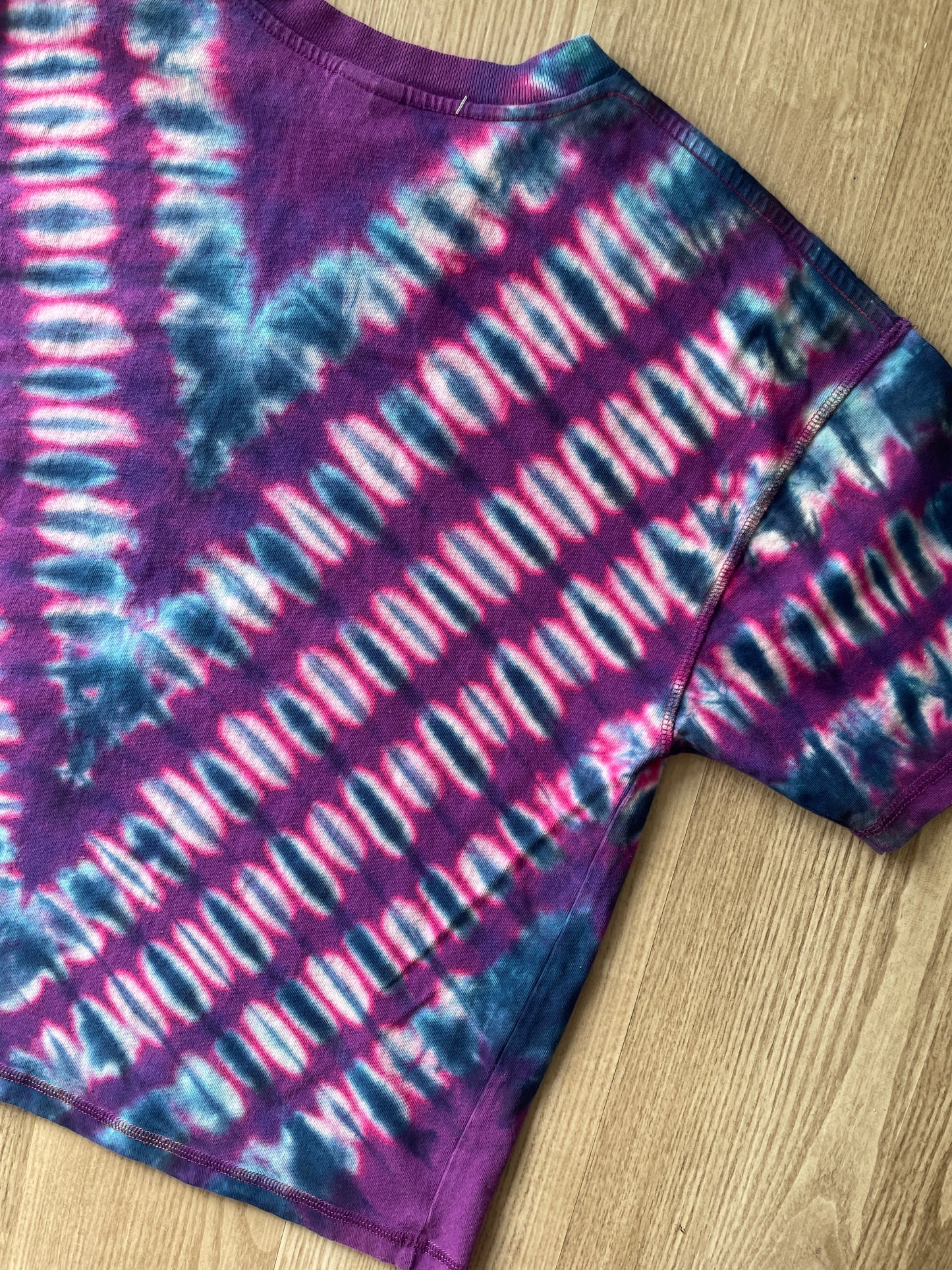 MEDIUM Women’s Climbing Shoe Reverse Handmade Tie Dye T-Shirt | One-Of-a-Kind Purple and Pink Short Sleeve
