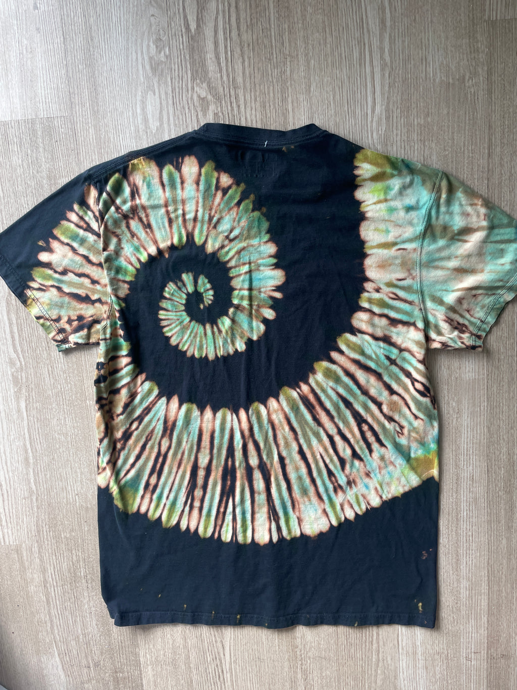 XL Men’s 5.11 Climbing Shoe Handmade Reversed Tie Dyed T-Shirt | One-Of-a-Kind Green and Black Short Sleeve