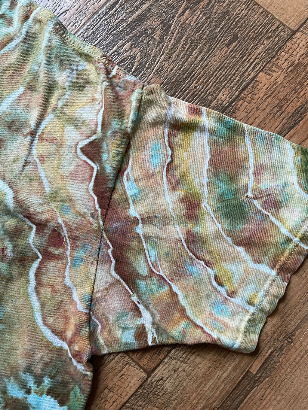 Native American Chief Sky Horses Earth Tones Geode Tie Dye Short Sleeve T-Shirt | Men's 2XL