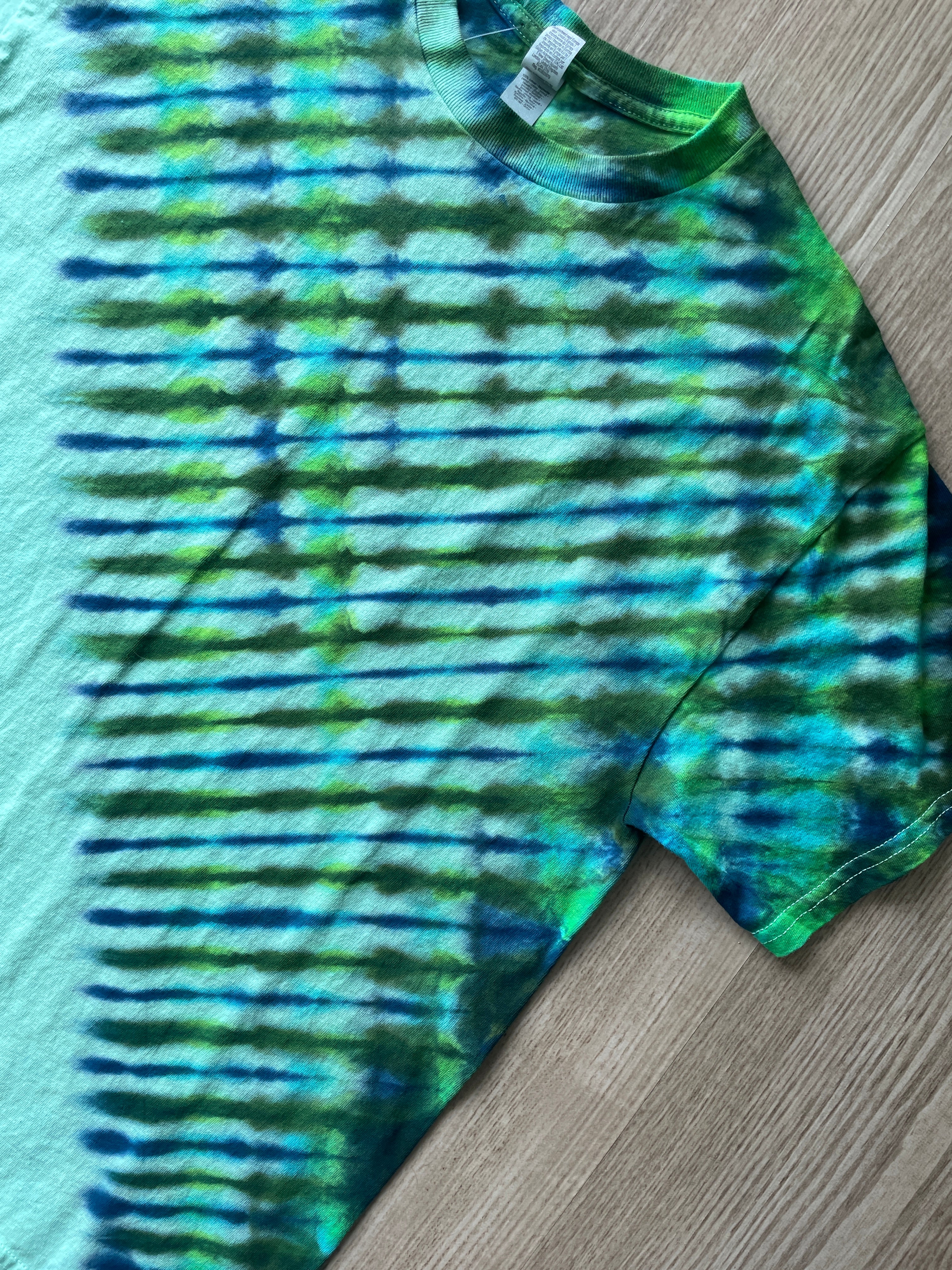 LARGE Men’s Climbing Shoe Handmade Tie Dyed T-Shirt | One-Of-a-Kind Green and Blue Pleated Short Sleeve
