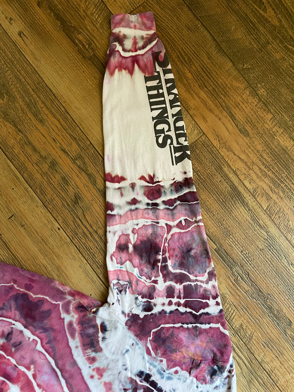 Stranger Things Red and White Tie Dye Long Sleeve Sleeve T-Shirt | Men's Large