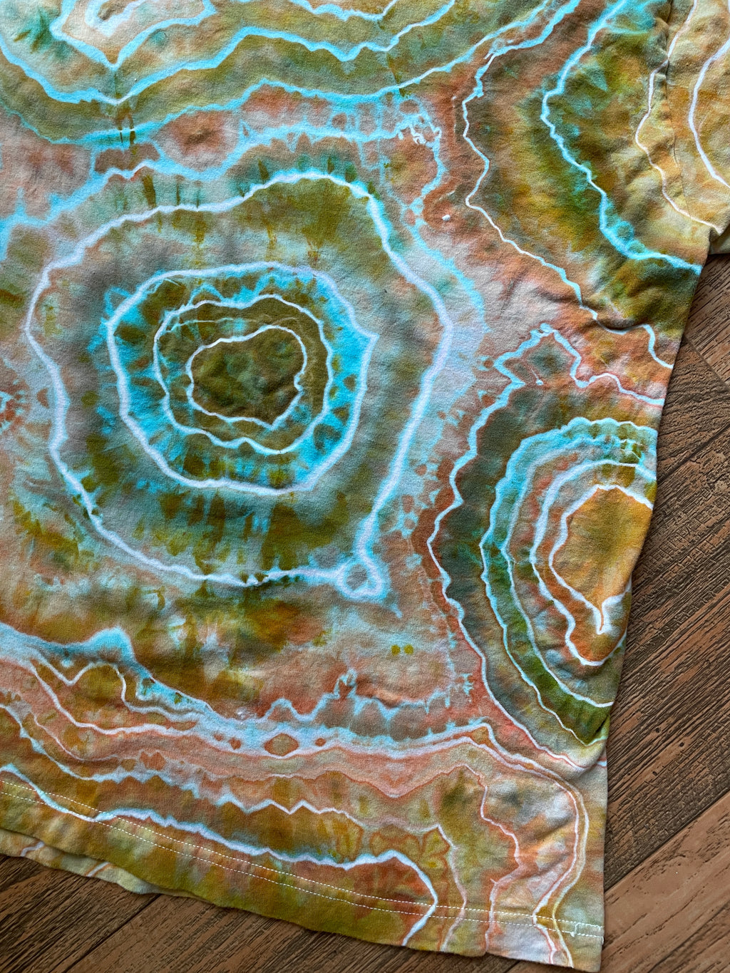 Land Before Time Earth Tones Tie Dye Short Sleeve T-Shirt | Men's Large
