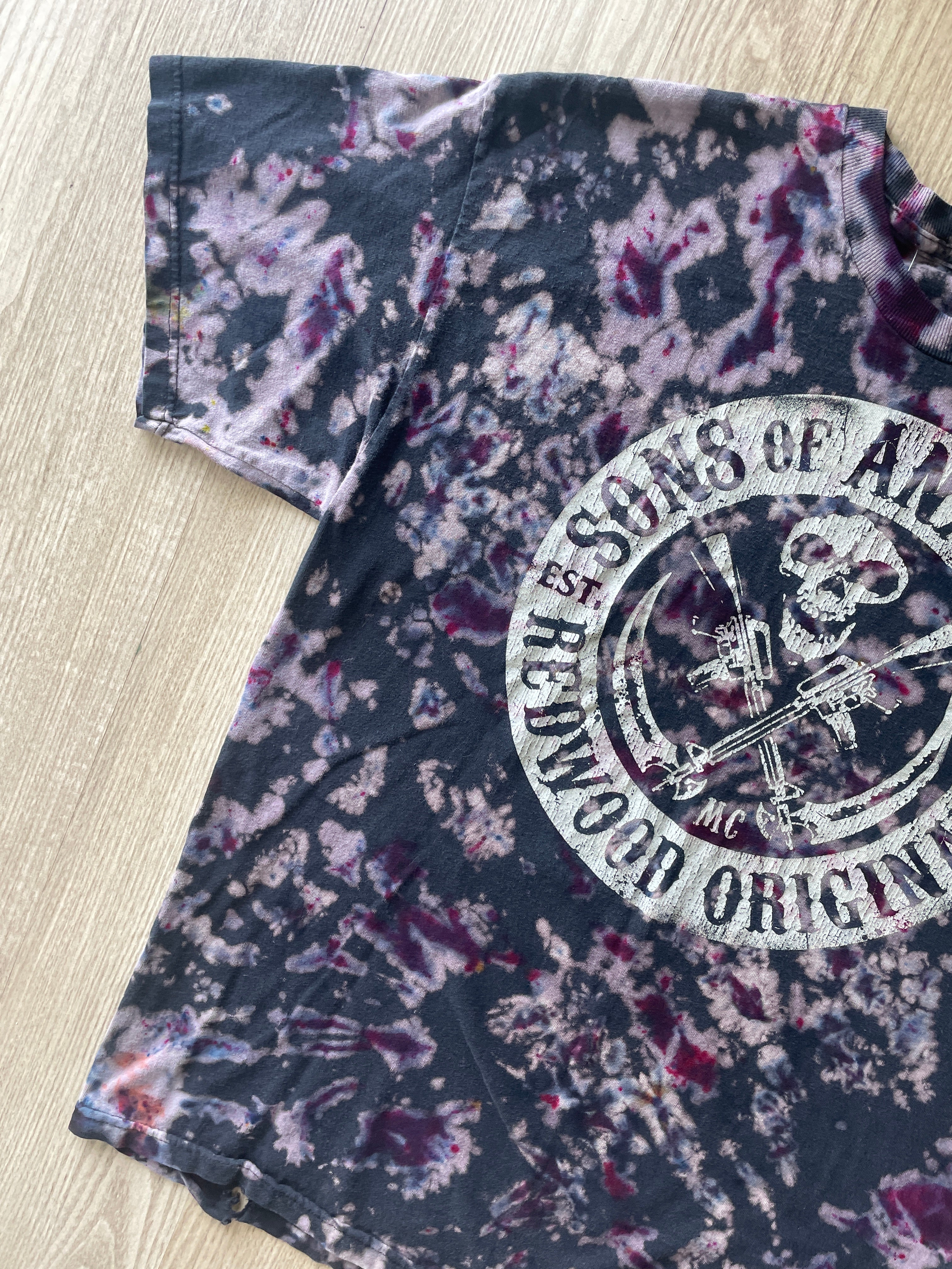 XL Men’s Sons of Anarchy Redwood Original Reverse Tie Dye T-Shirt | One-Of-a-Kind Black and Gray Crumpled Short Sleeve