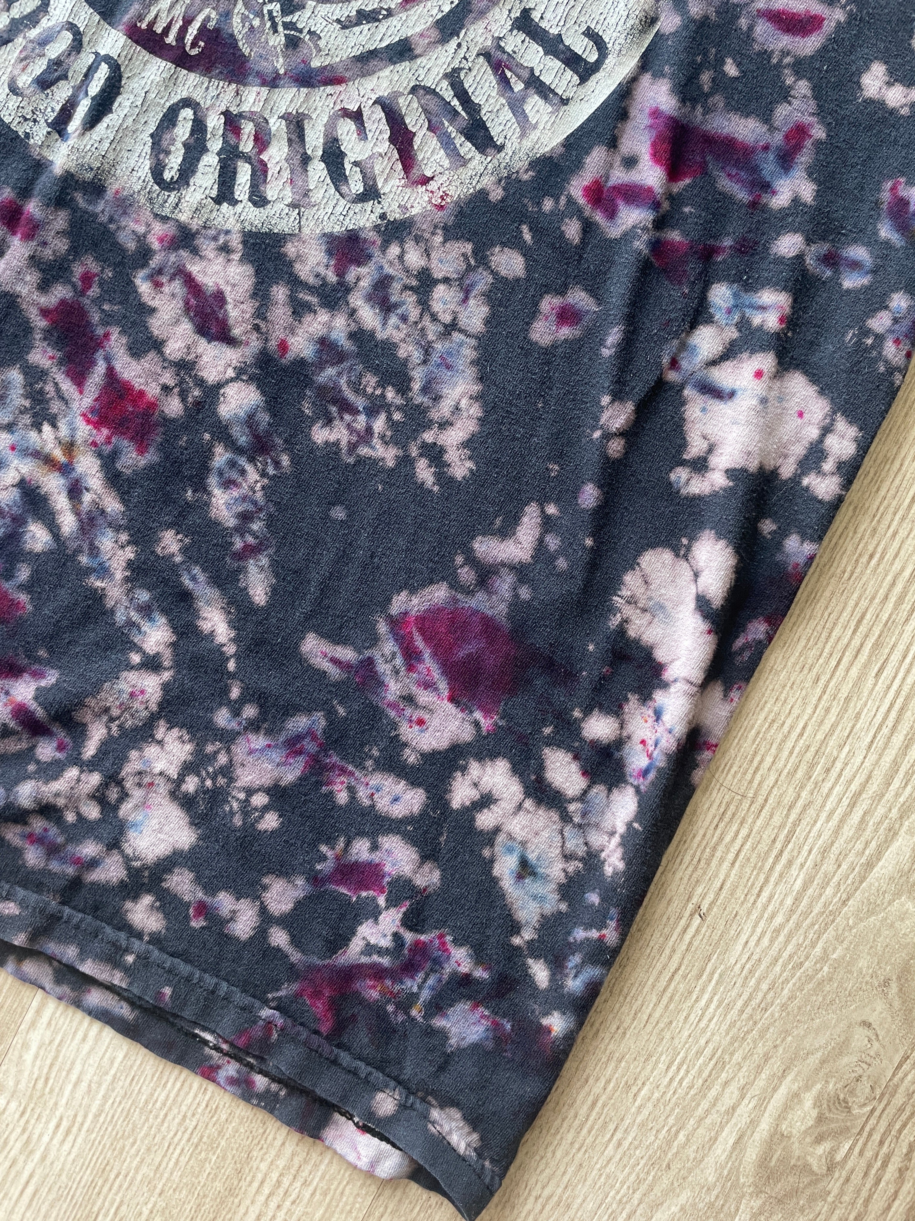 XL Men’s Sons of Anarchy Redwood Original Reverse Tie Dye T-Shirt | One-Of-a-Kind Black and Gray Crumpled Short Sleeve